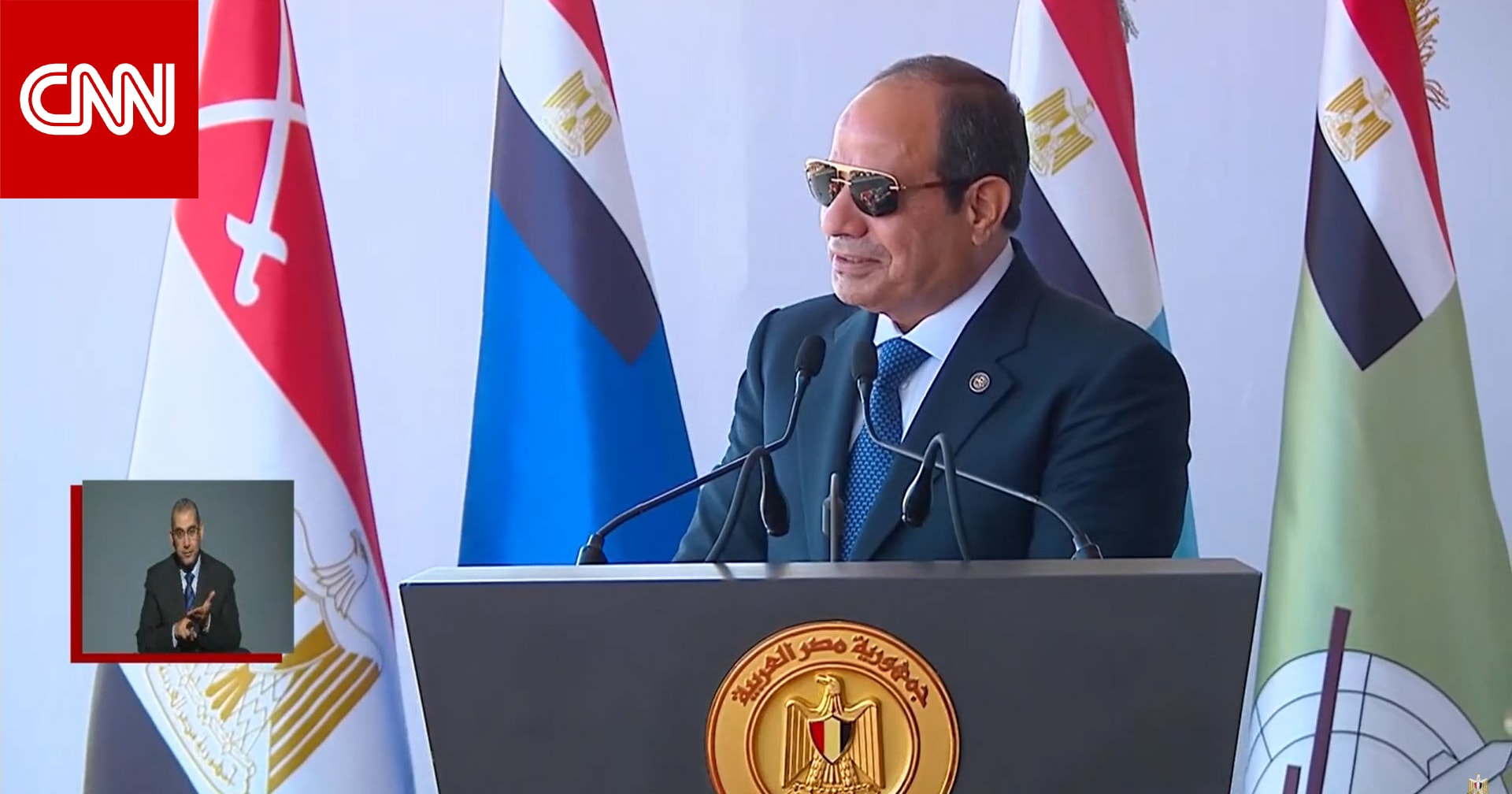 مصر.. آية قرآنية تثير تفاعلا بتفتيش السيسي لفرقة بالجيش