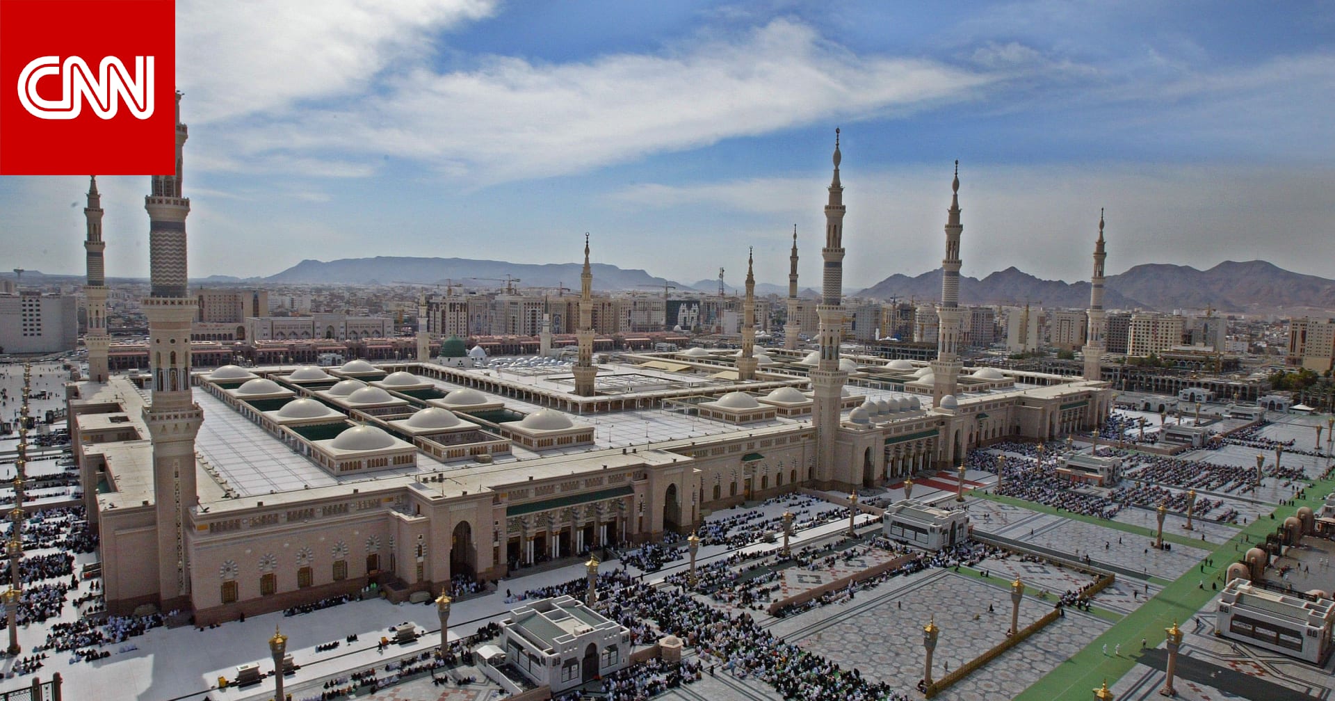 عبدالله بالخير بفيديو جديد بعد ادعاء منعه دخول "الروضة الشريفة" في المدينة المنورة