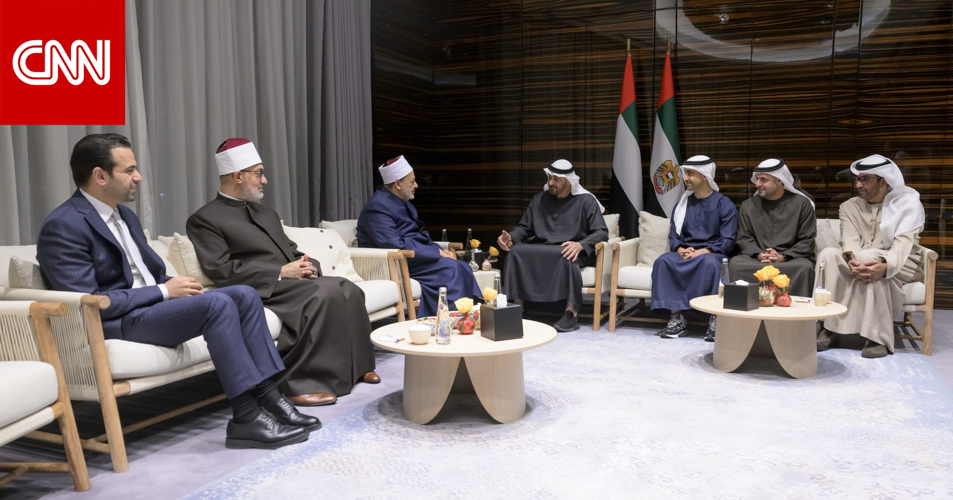 على هامش قمة المناخ.. محمد بن زايد يلتقي شيخ الأزهر في باكو وهذا ما بحثاه