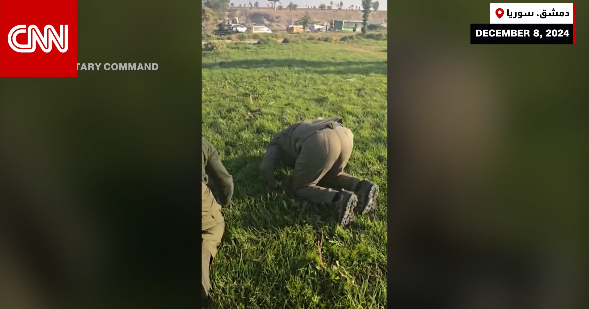 شاهد.. أبو محمد الجولاني يسجد عند دخوله دمشق