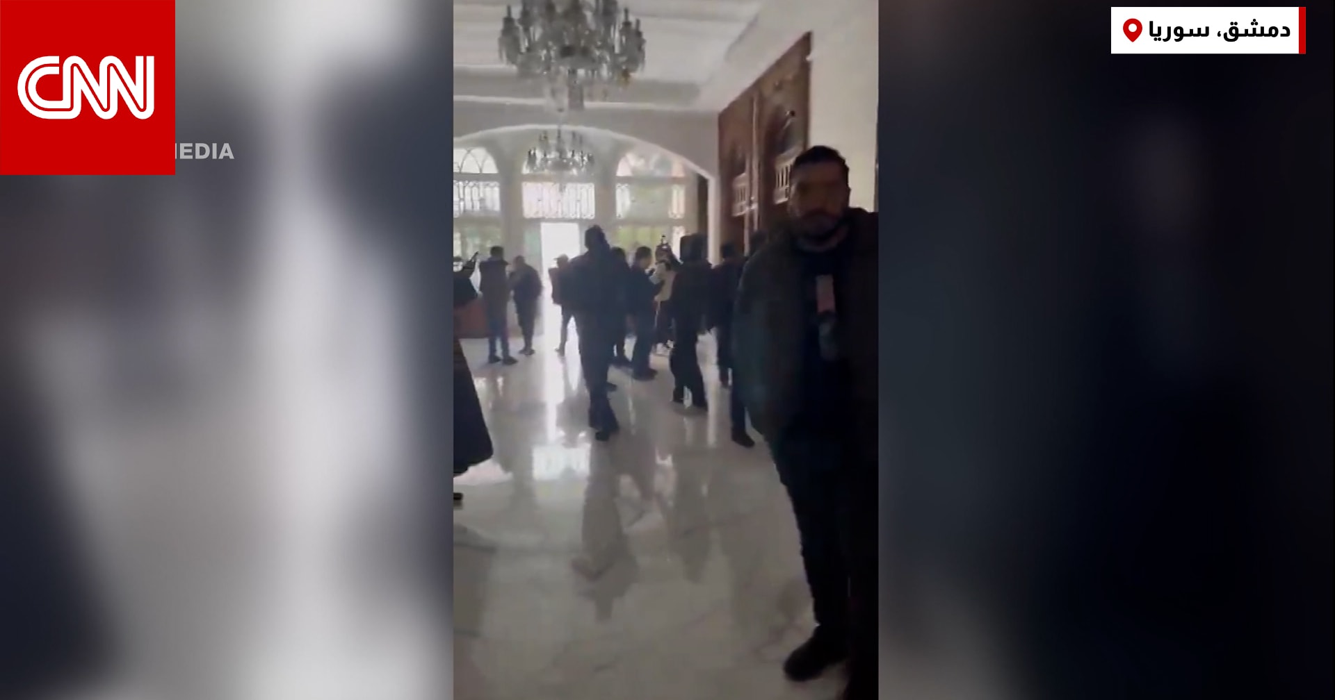 فيديو مزعوم للحظة نهب مكتب بشار الأسد في دمشق