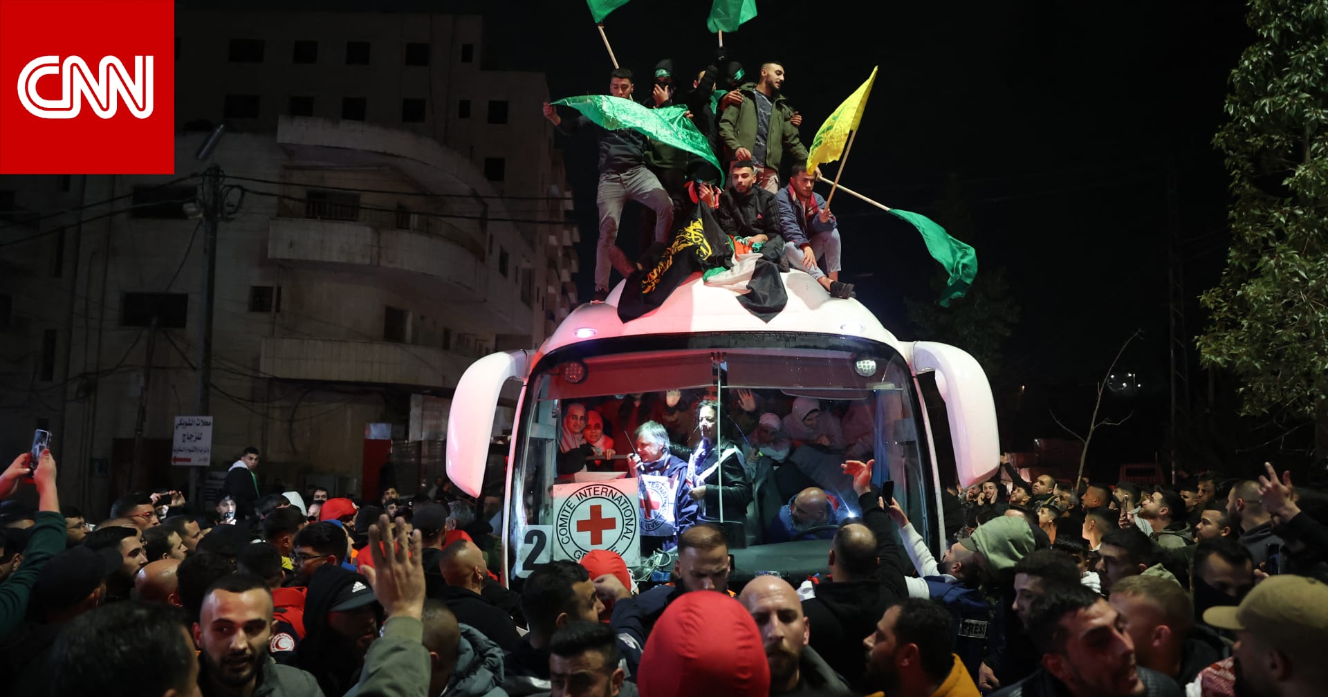 احتفالات عارمة في رام الله بعد الإفراج عن 200 فلسطيني بسجون إسرائيل