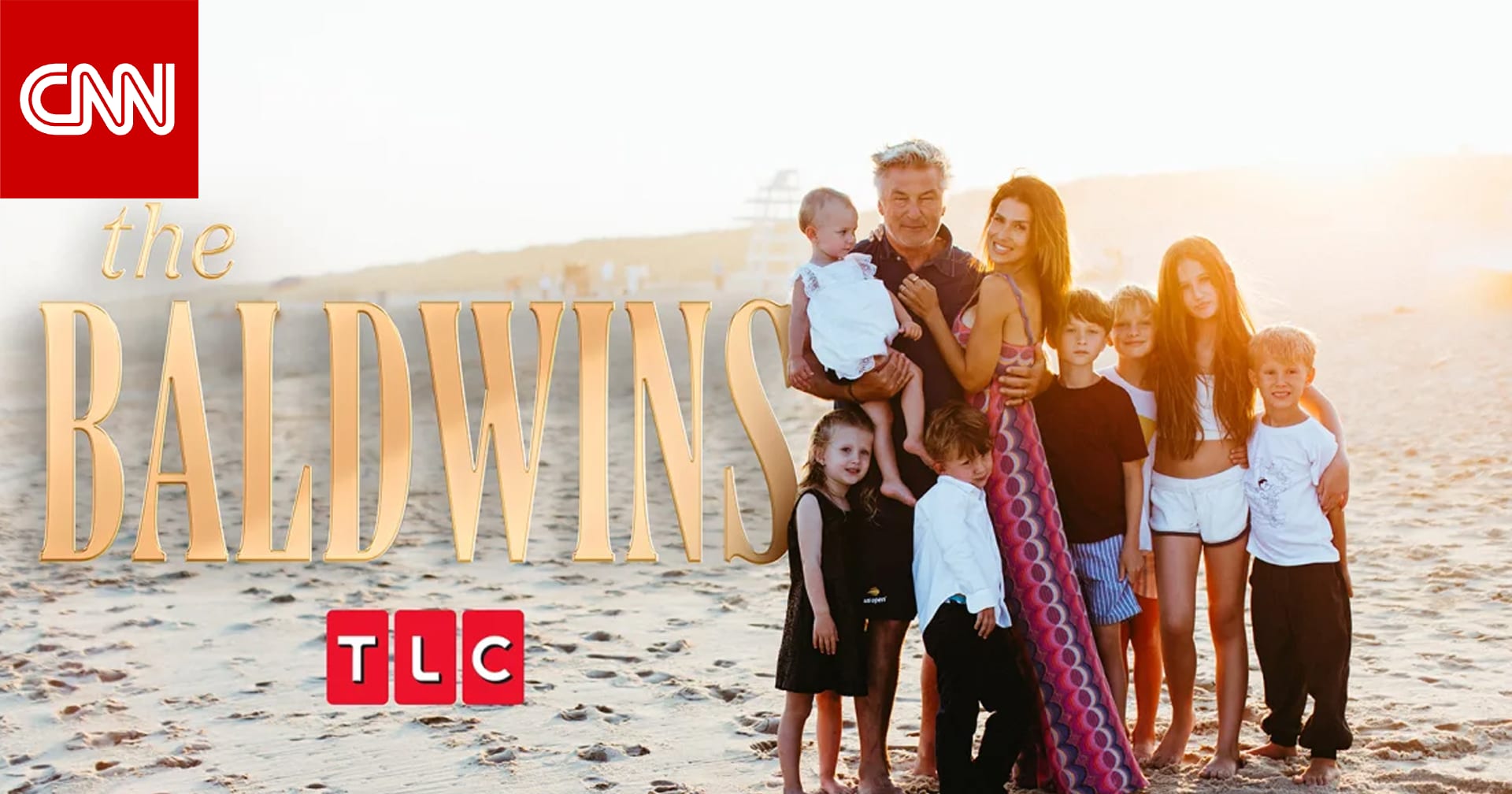 أليك بالدوين وزوجته يرفعان الستارعن حياتهما في مسلسل "The Baldwins"