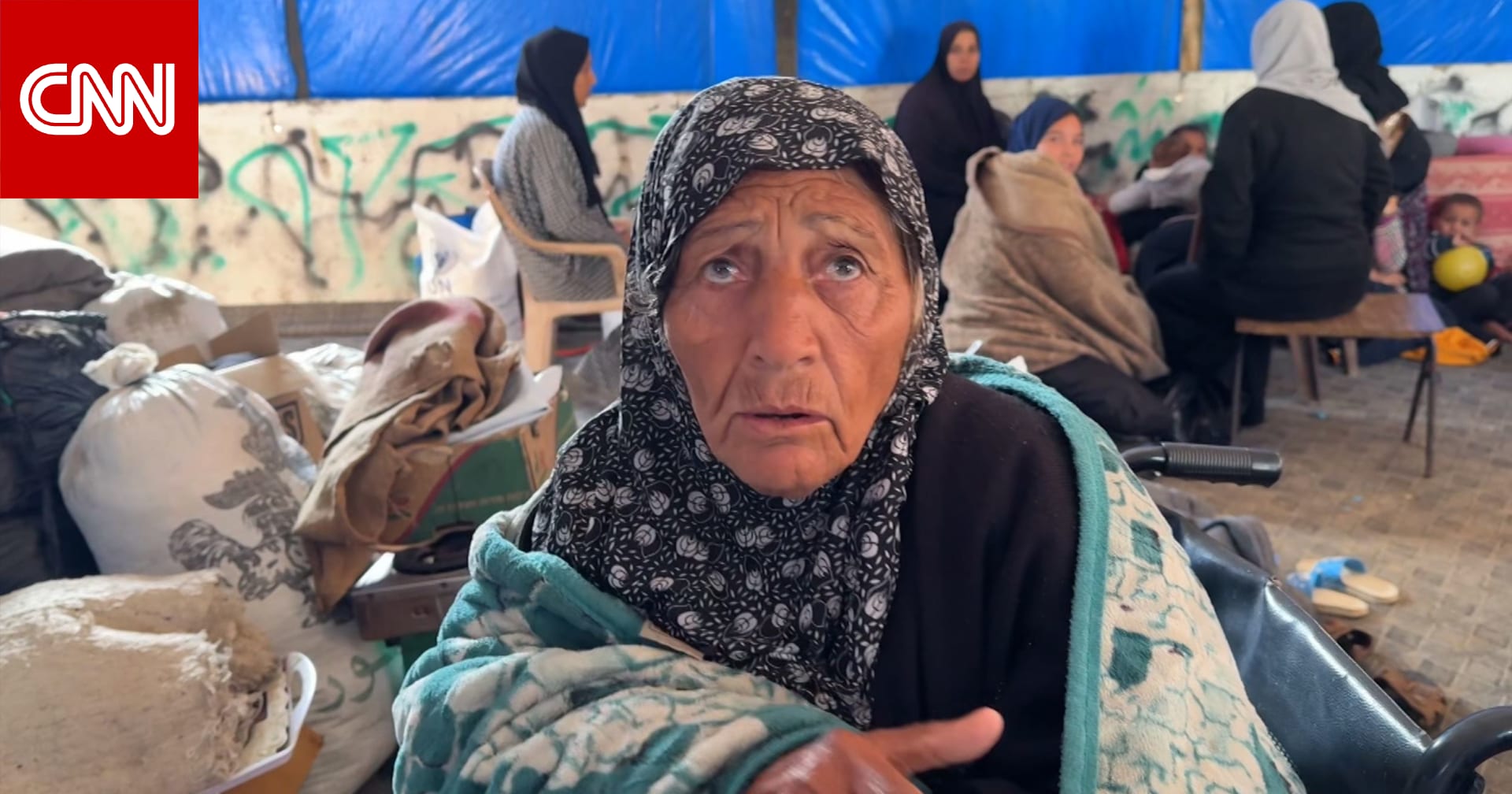 "لم يعد بإمكاننا التحمل".. فلسطينيون بغزة يناشدون العالم للمساعدة بعد أن دمر الطقس خيامهم
