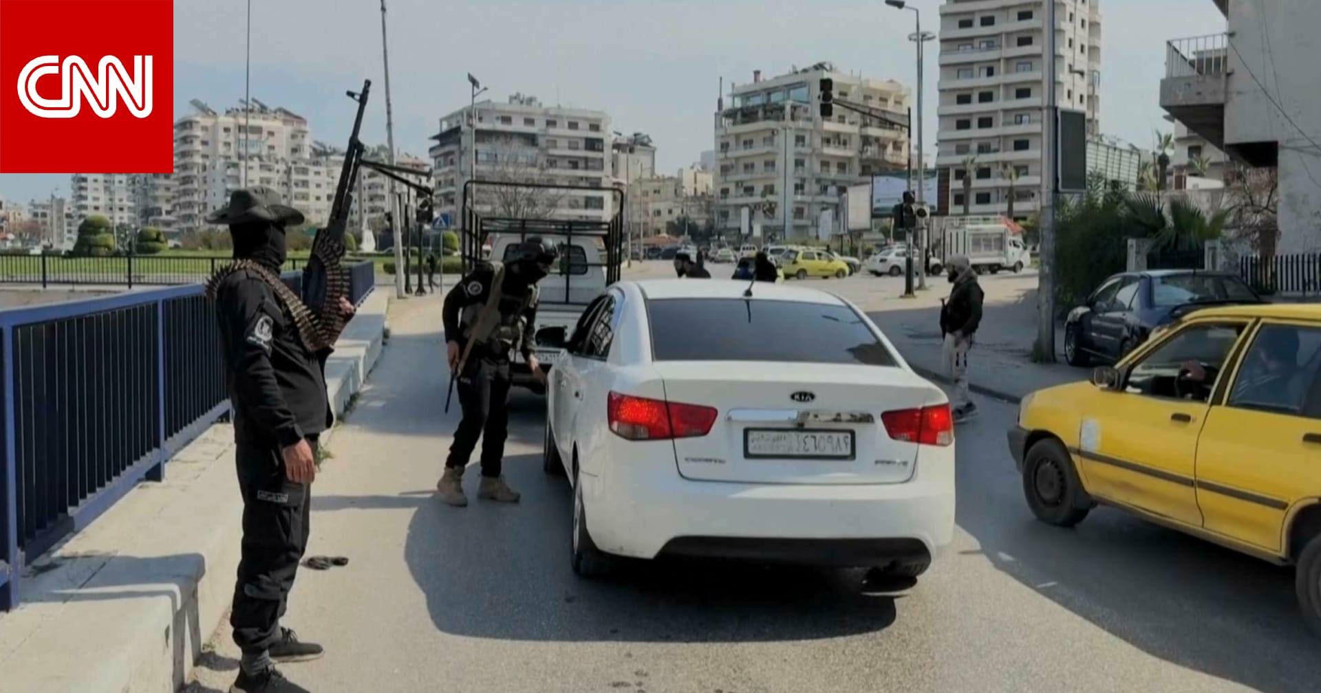 مقتل مئات الأشخاص بأعمال عنف دامية بعد تشديد الحكومة السورية إجراءاتها الأمنية