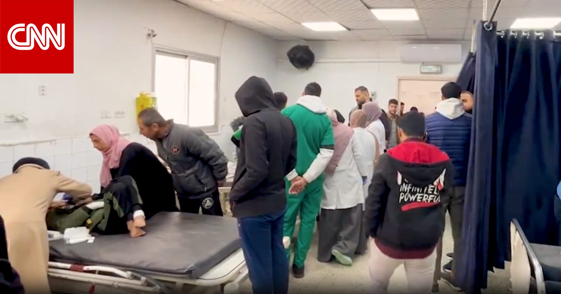 "من نجوا أمس قد يموتون غدا".. مستشفيات غزة على حافة الهاوية بسبب التصعيد الإسرائيلي