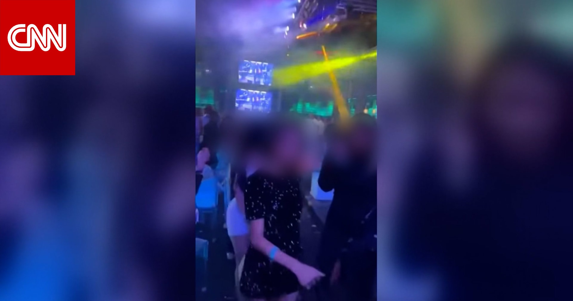 فيديو يُظهر لحظة انهيار سقف في ملهى ليلي يضم أكثر من 300 شخص