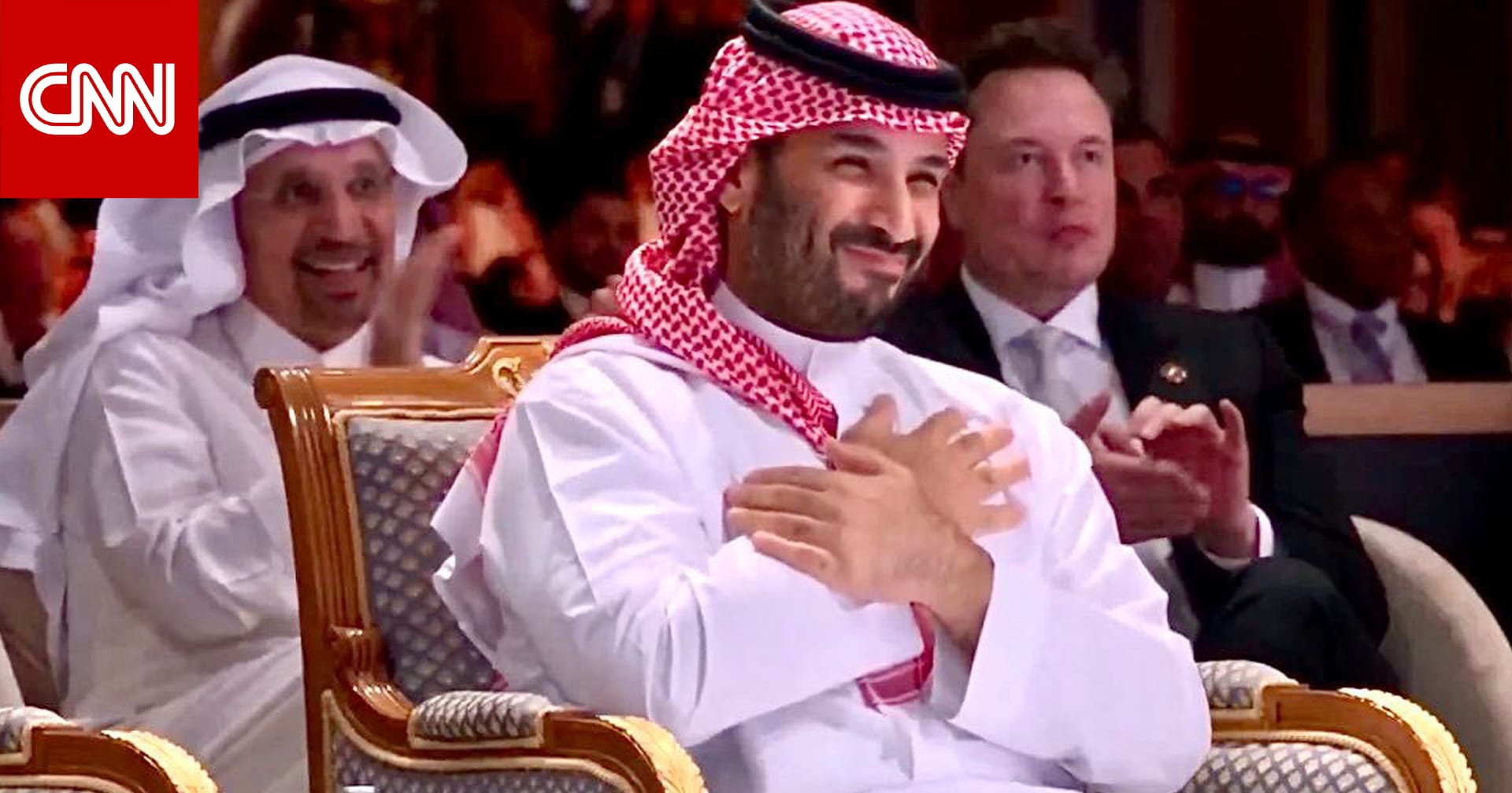 صورة محمد بن سلمان "الأيقونية" تثير تفاعلا في سوريا بعد رفع العقوبات.. وفنانون يشكرون السعودية