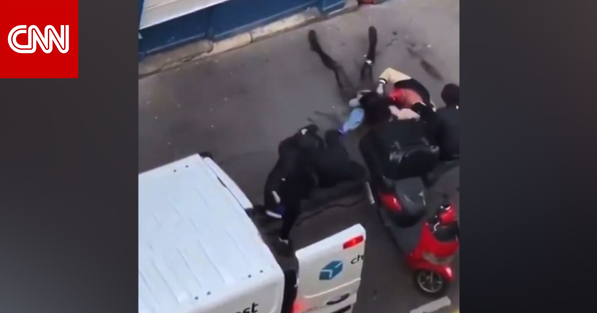 حامل ومعها طفل.. لحظة محاولة 4 ملثمين اختطاف ابنة أحد مسؤولي العملات المشفرة بباريس وكيف تصدت لهم