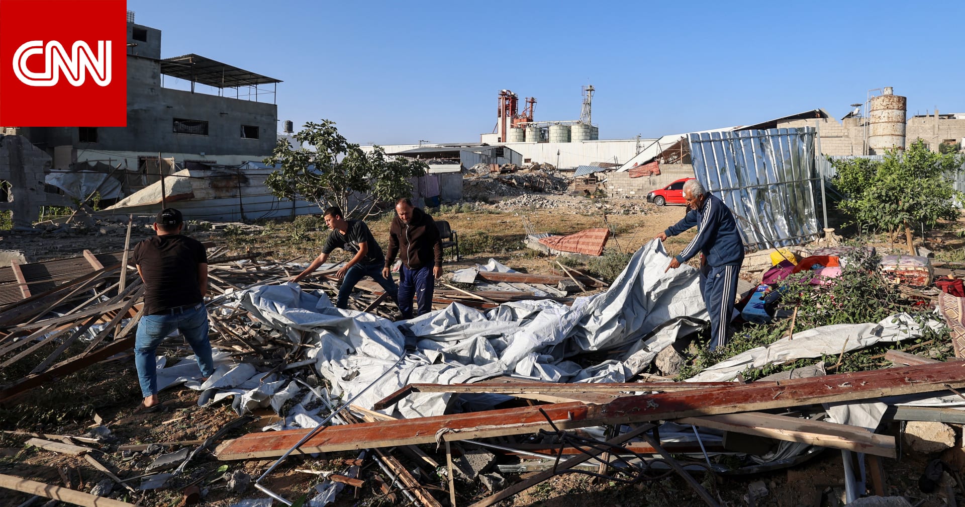 مسؤولون يتحدثون عن طبيبة فلسطينية بعد مقتل 9 من أبنائها بغزة