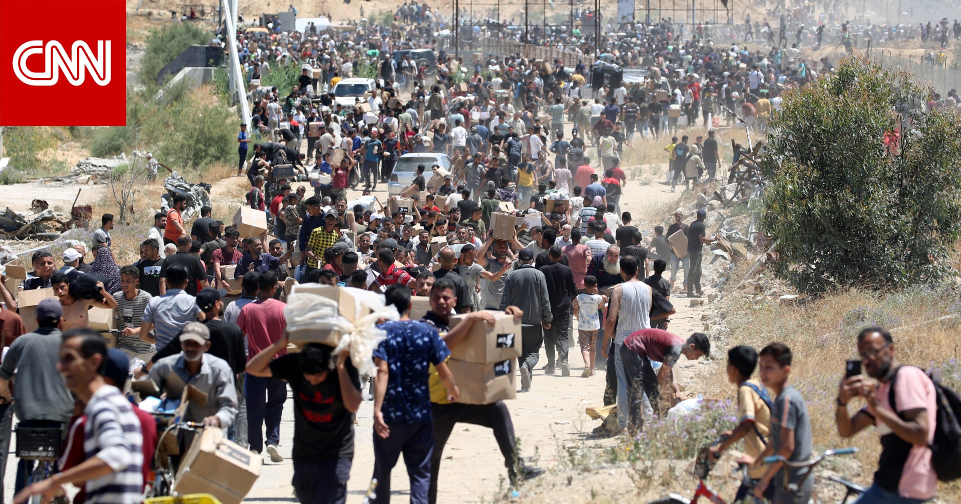 غزة: مدنيون جائعون يستولون على عشرات الشاحنات المحملة بالغذاء