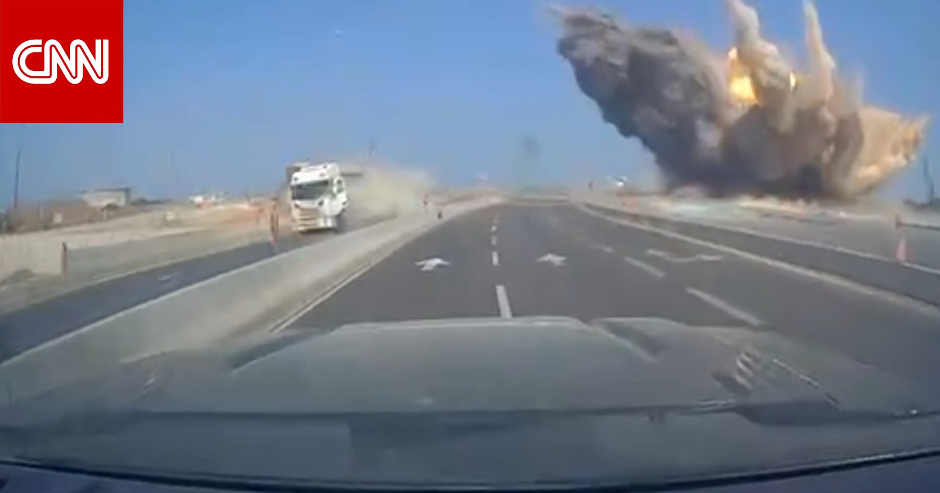كاميرا مثبتة بسيارة توثق غارة إيرانية قُرب أشدود بإسرائيل.. شاهد ما حدث