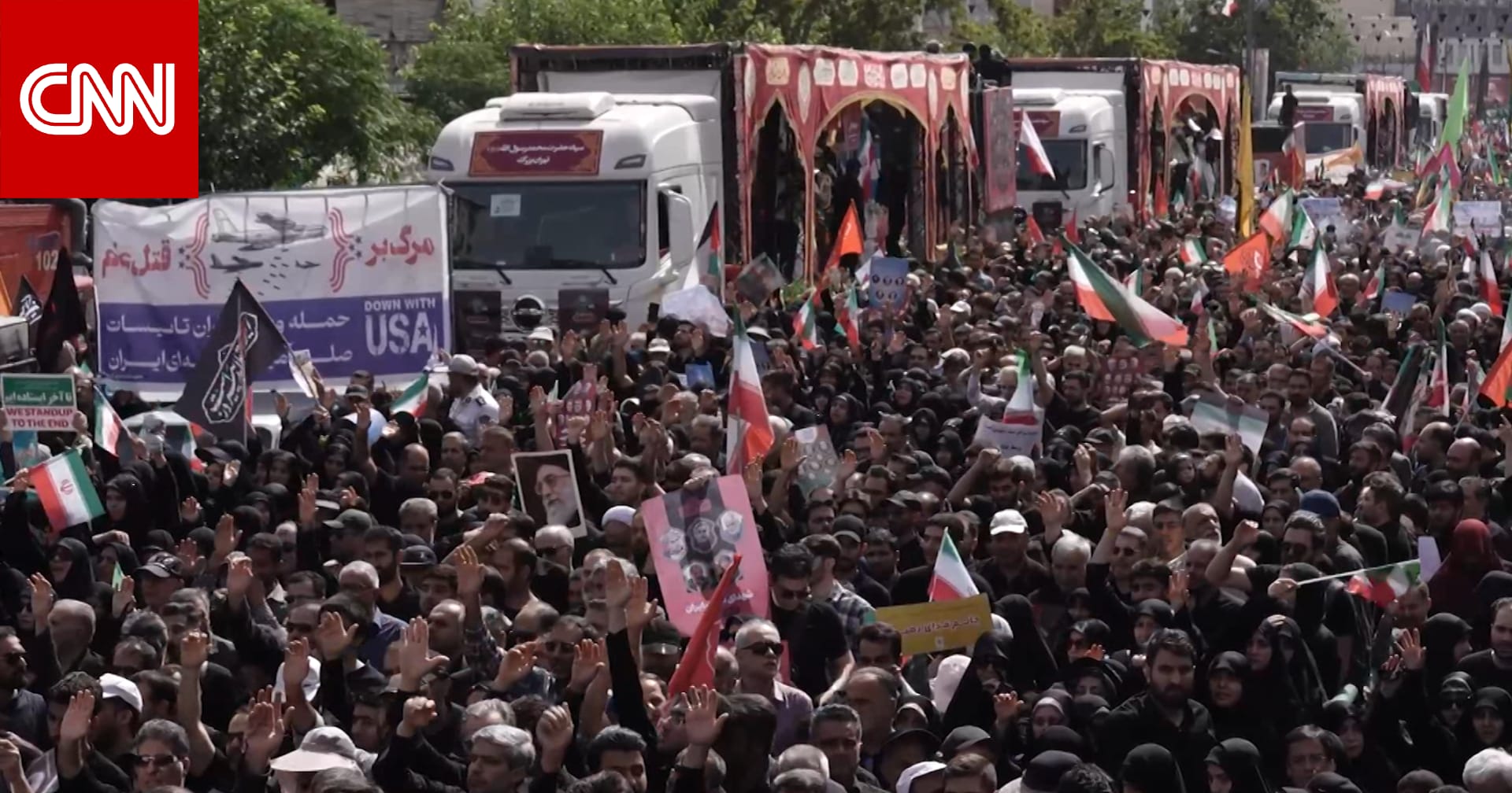 إيران تُشيع قتلى الحرب مع إسرائيل بموكب جنائزي ضخم في قلب طهران