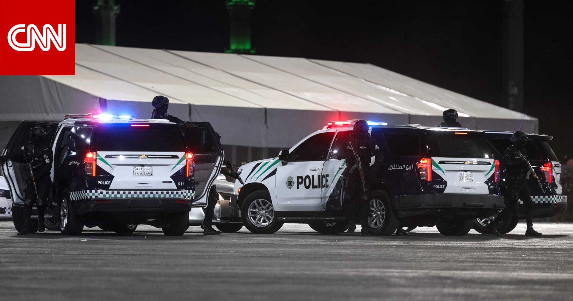 السعودية: فيديو القبض على 3 أشخاص سرقوا مركبة في وضع الشتغيل وتفكيك أجزاء منها
