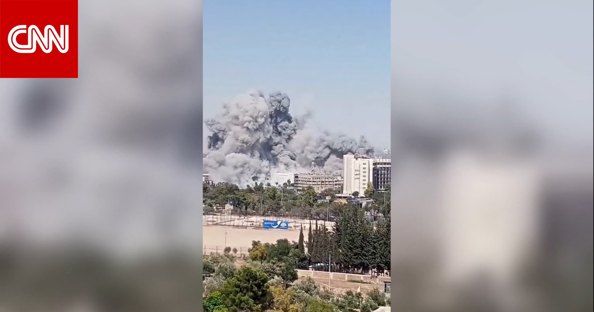 فيديو للحظة استهداف مبنى وزارة الدفاع السورية على الهواء مباشرة