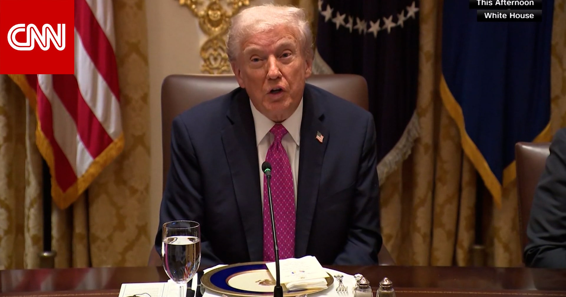 فيديو يظهر كيف غيّر ترامب مواقفه باستمرار بشأن أوكرانيا