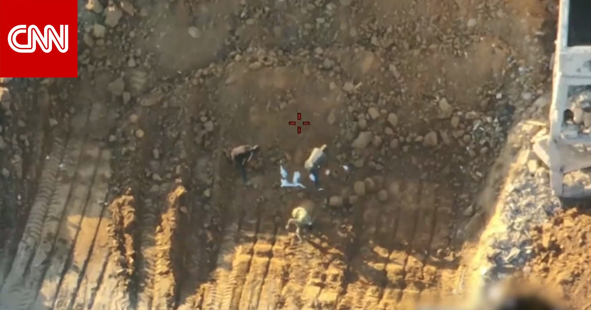 فيديو إسرائيلي مزعوم يُظهر حماس وهي "تُفبرك" عملية العثور على رهينة