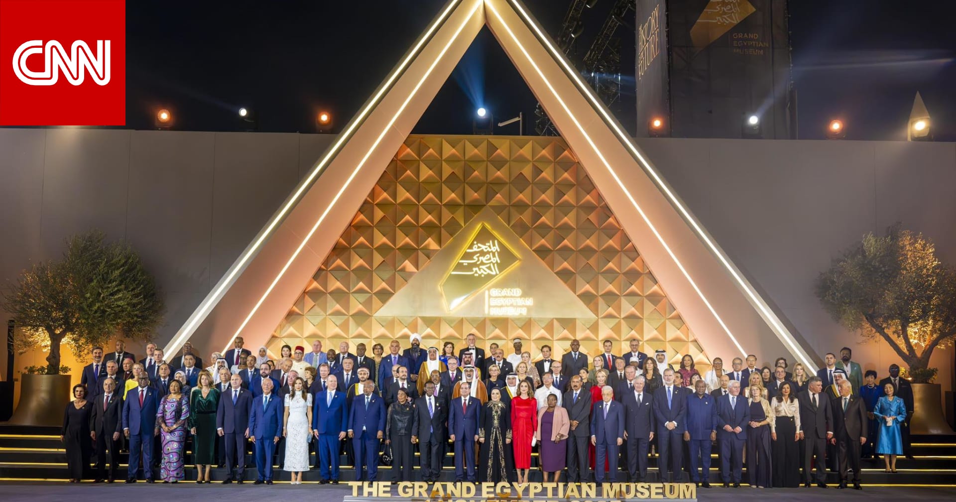 السيسي و”إنجاز” المتحف الكبير.. ردود علاء مبارك تشعل تفاعلا