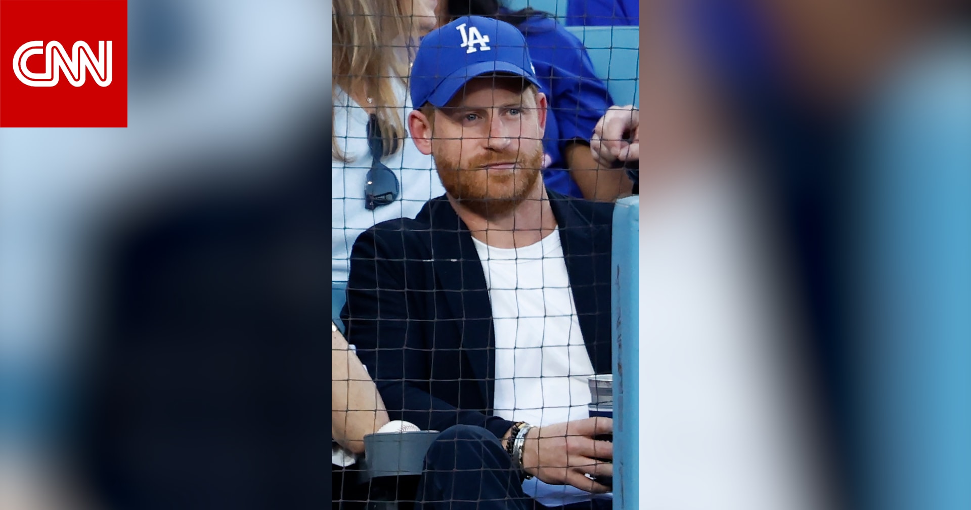 "فضيحة القبعة".. لماذا اعتذر الأمير هاري لكندا؟