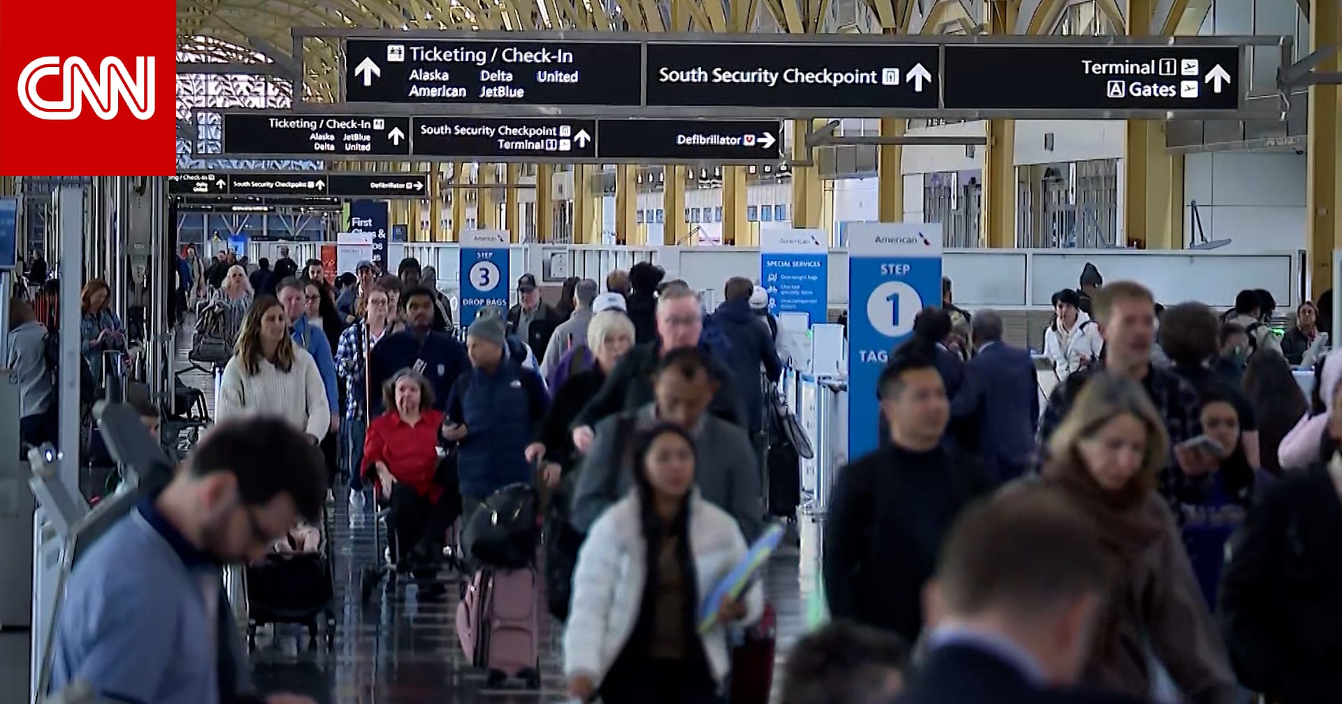 الإغلاق الحكومي يضرب مطارات أمريكا.. تأخيرات وإلغاءات بالجملة وسط أزمة موظفين