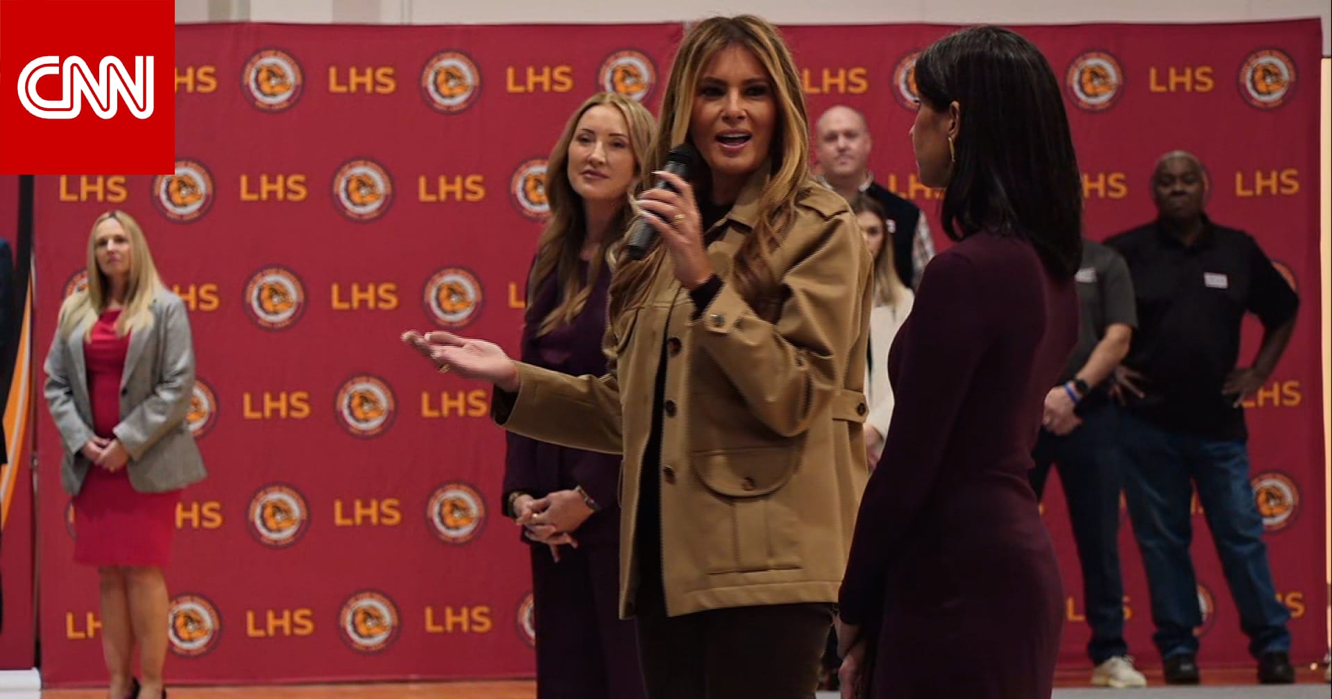 ميلانيا ترامب وأوشا فانس تجتمعان بأول رحلة لهما من غير زوجيهما.. أين تتجهان؟