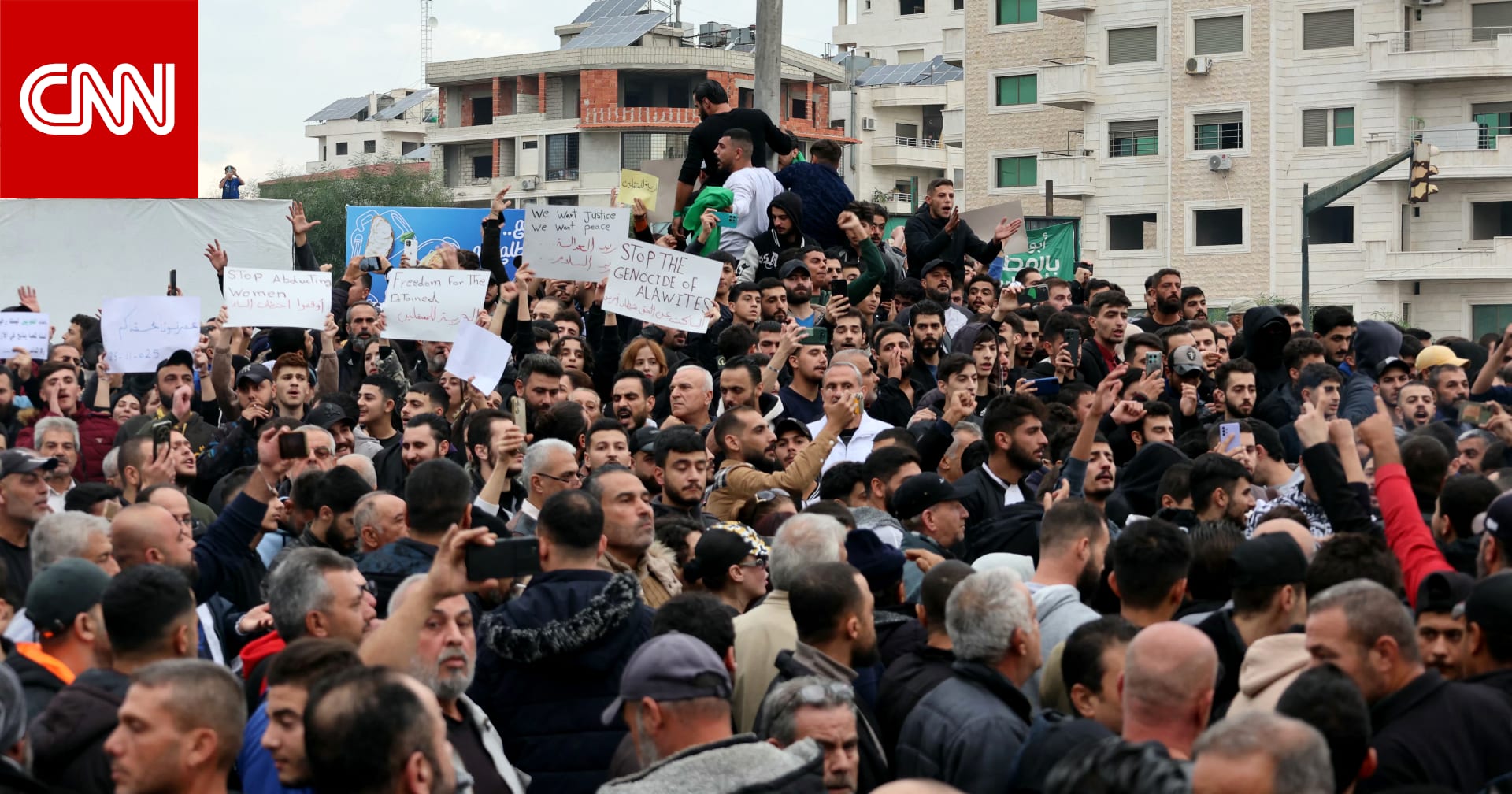 "أرتال من الجيش السوري تتجه للساحل" بعد احتجاجات اللاذقية.. ما حقيقة الفيديو؟