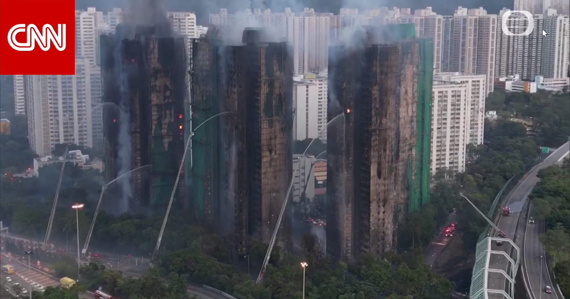 "أنا مدمر".. أحد ضحايا حريق هونغ كونغ يروي مأساته بما حدث