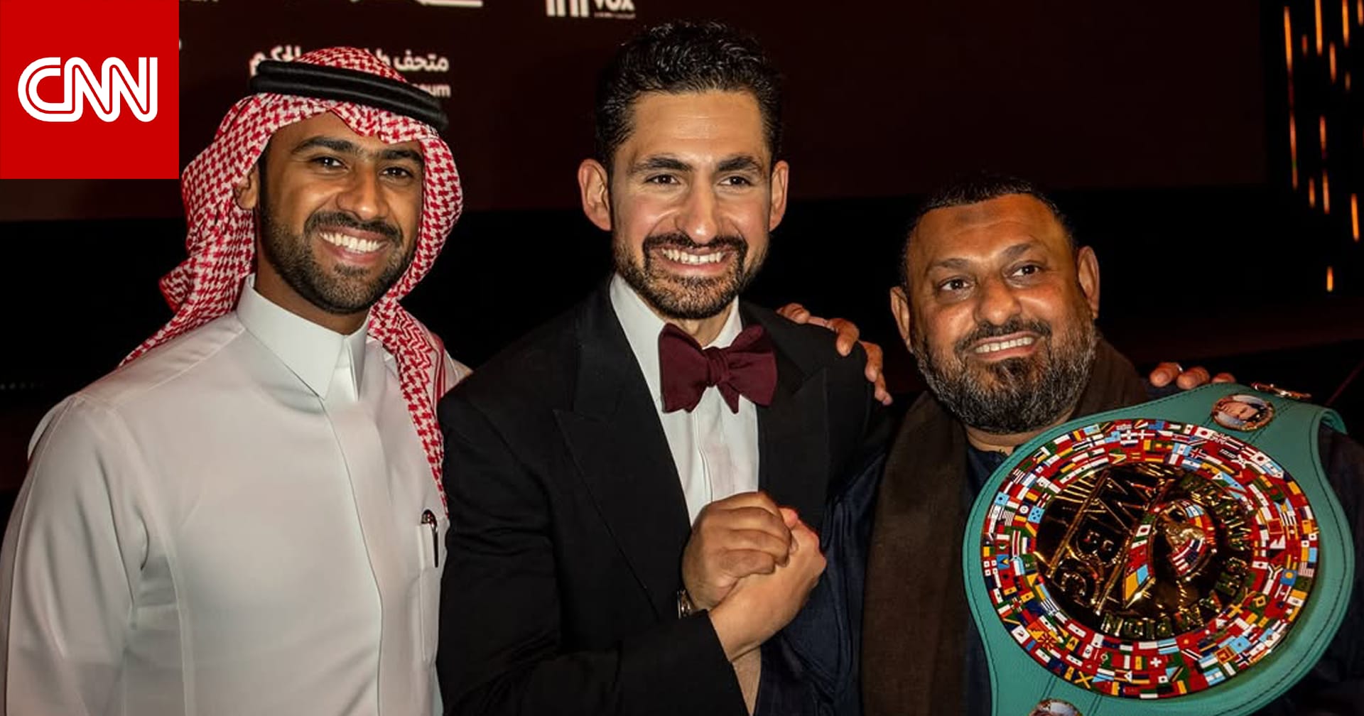 في جدة.. نسيم حميد في صورة قد تعني الكثير لعشاق أحد أبرز أبطال الملاكمة