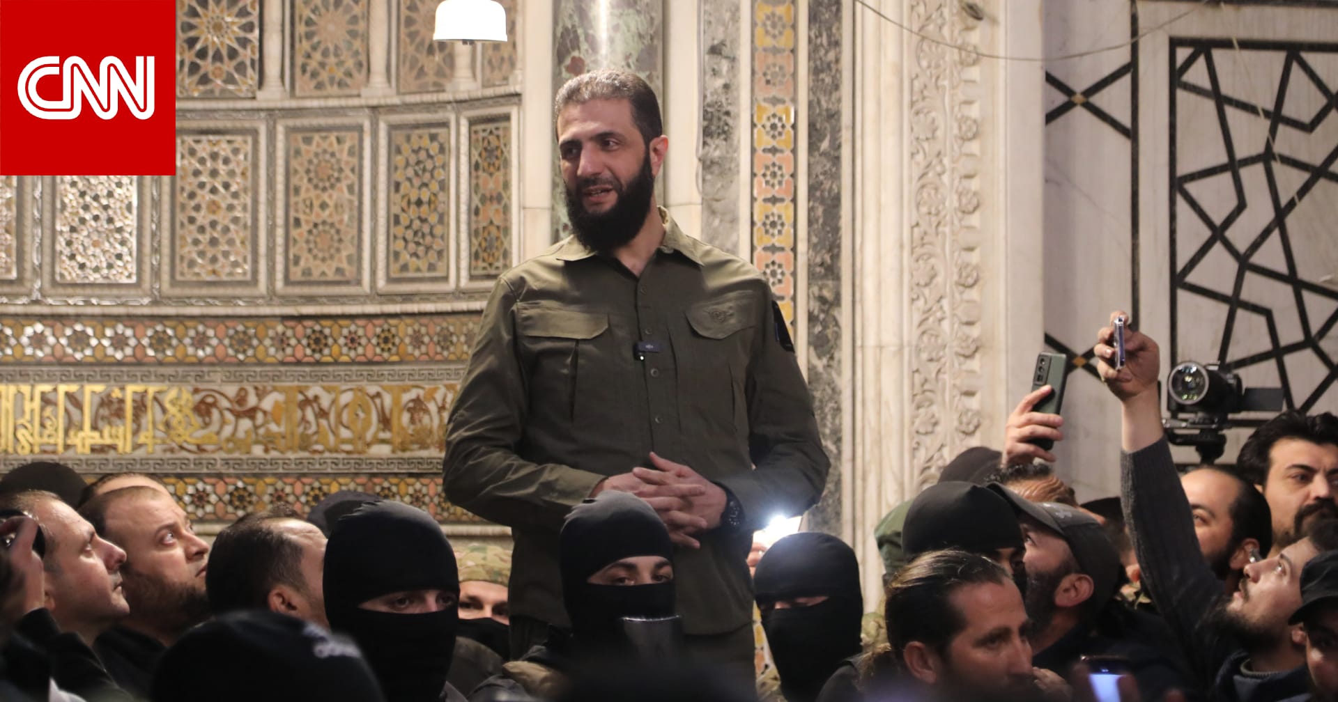 استُقبل بـ"التكبيرات".. تفاعل على لحظة دخول أحمد الشرع إلى المسجد الأموي