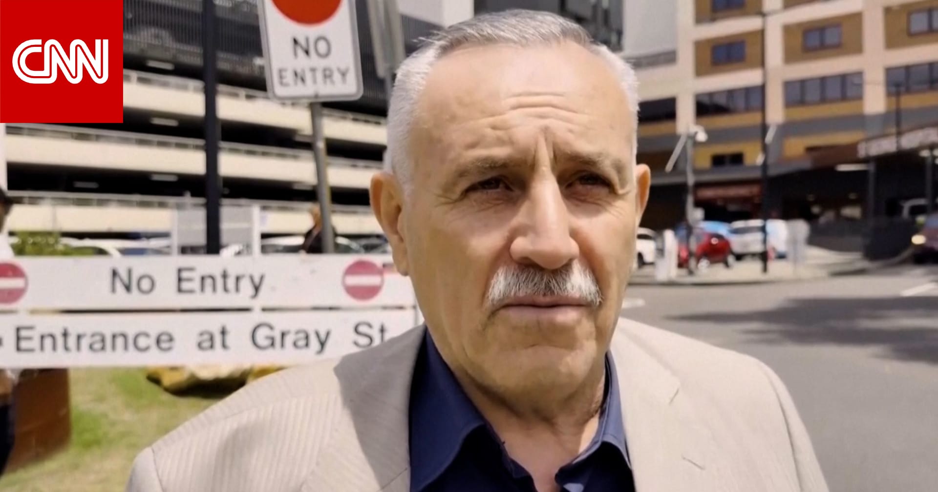 بعدما انقض على مهاجم سيدني.. والد اللاجئ السوري "البطل" يشيد بابنه مفتخرا به