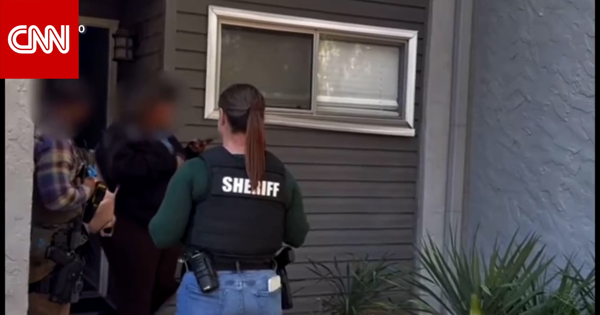 العثور على 43 طفلاً مفقودًا خلال عملية مداهمة.. وهذا ما يواجهه الجناة