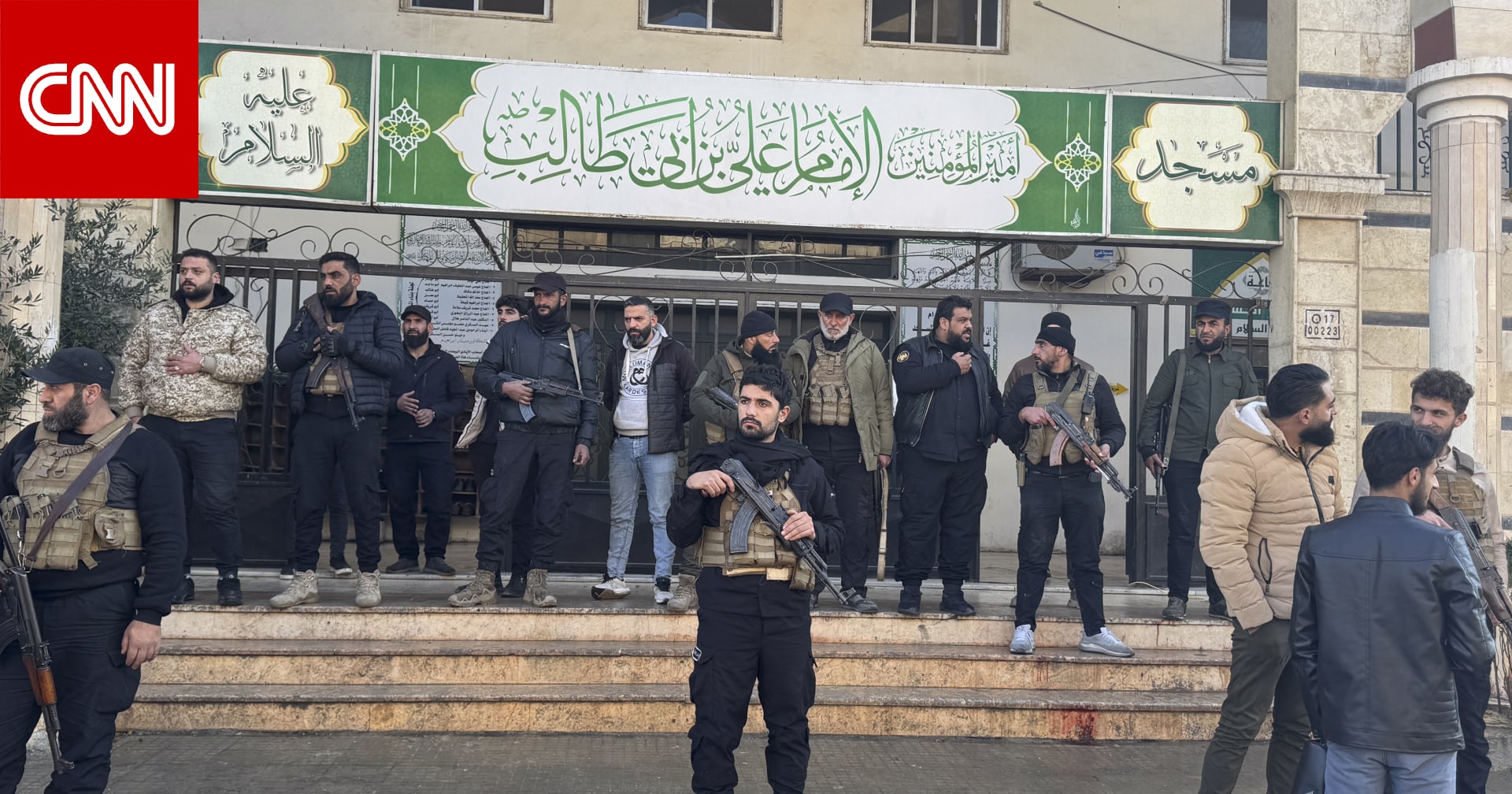 مقتدى الصدر يوجه "نصيحة وتحذيرا" للحكومة السورية بعد تفجير مسجد الإمام علي في حمص