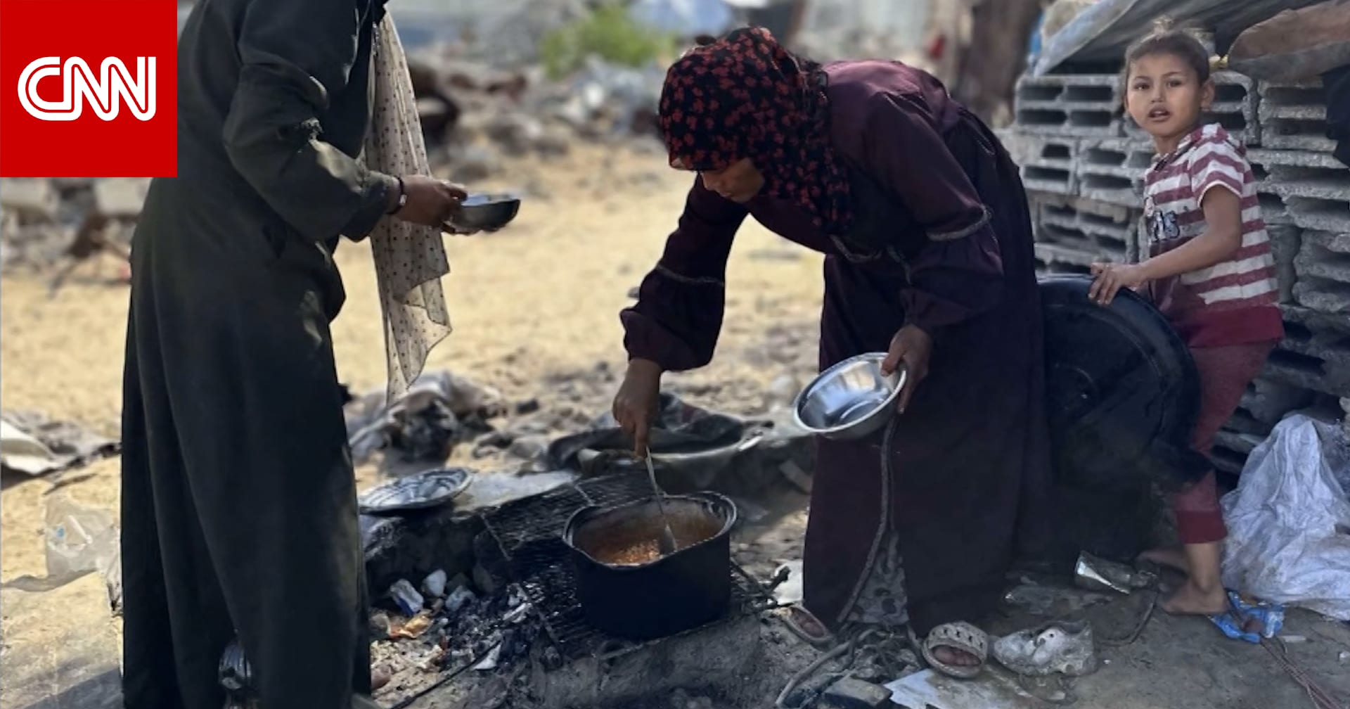 طقس كارثي وانعدام أمن غذائي.. خبير بمنظمة اليونيسف يوضح معاناة عائلات غزة