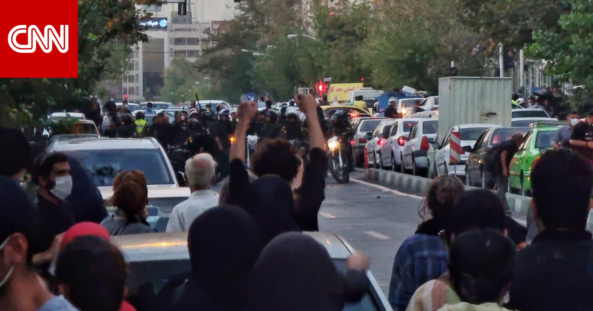 إيران.. الحكومة تعترف بالاحتجاجات رغم وعيد بتصدٍ "حاسم" وبزشكيان يطلب "نقدًا بناءً"