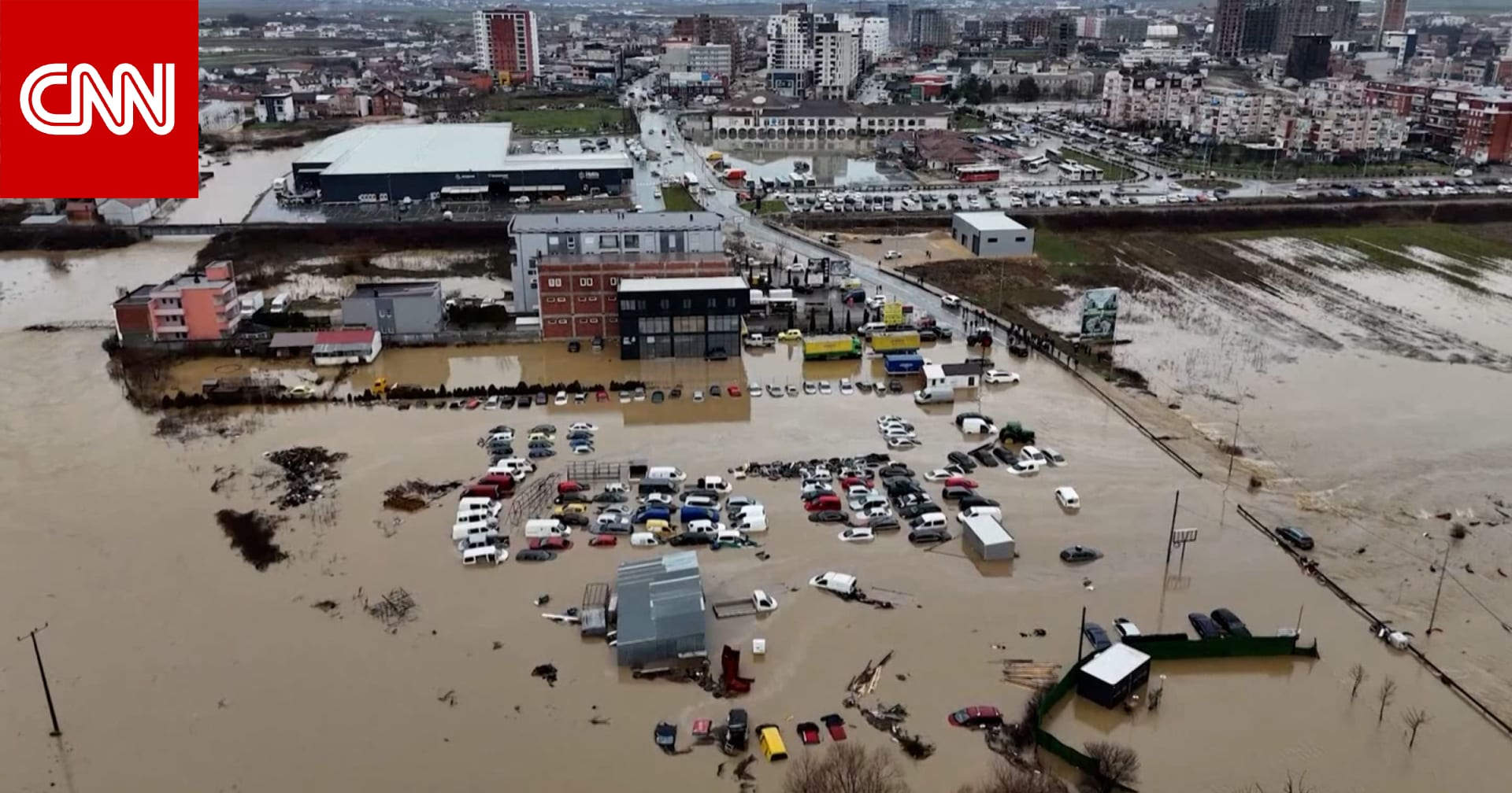 فيضانات شديدة في كوسوفو.. والمياه تغمر المنازل والمتاجر والسيارات