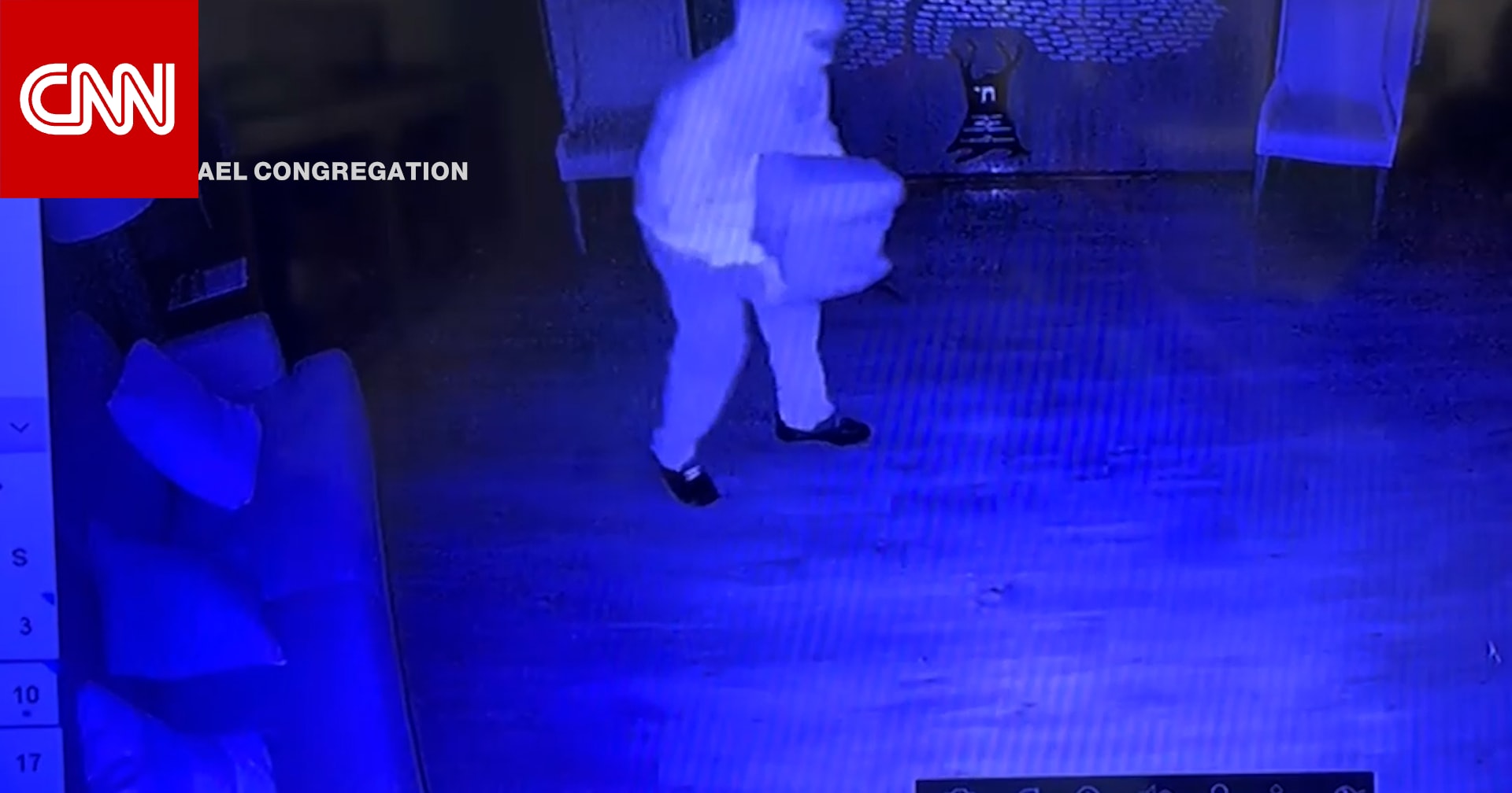 كاميرا ترصد ما فعله المُشتبه به في حريق مُتعمد قبل إشعال كنيس يهودي بأمريكا