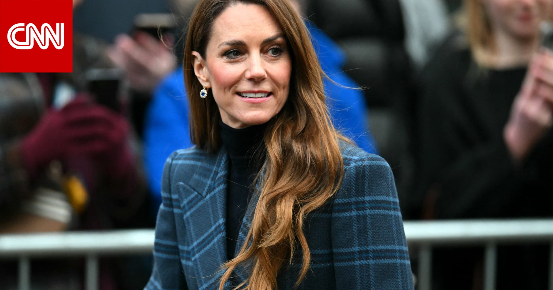 من كيت ميدلتون إلى ليدي غاغا.. نقشة المربّعات تتجاوز حدود الزمن والثقافة لتصبح رمزًا عالميًا للأناقة والتجديد 