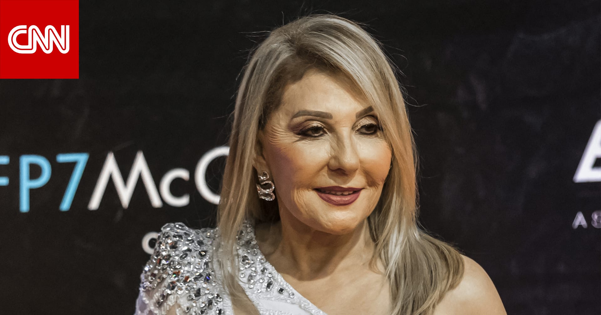 نادية الجندي تشارك صورة "نادرة" من بدايات مشوارها الفني