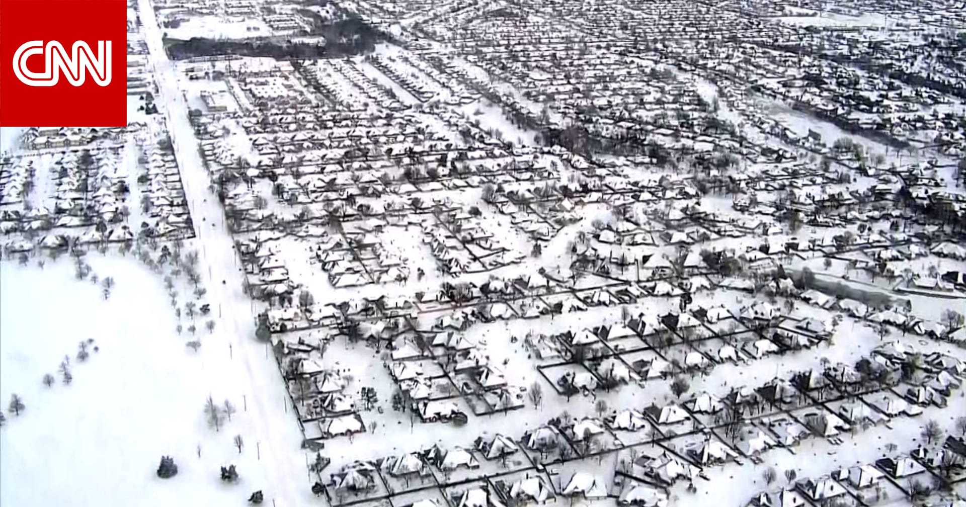درجات حرارة متجمدة وطرق جليدية ومدن مغطاة بالثلوج.. هذا ما سببته العاصفة الشتوية في أمريكا