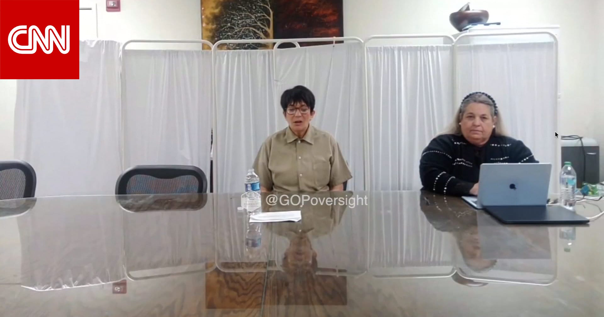 "أتمسك بحقي في الصمت".. شريكة إبستين غيسلين ماكسويل ترفض الإدلاء بشهادتها خلال إفادتها