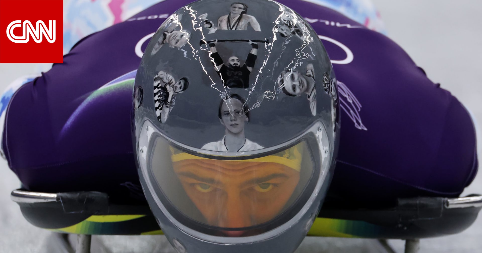 بخوذة تحمل صورهم.. أولمبي أوكراني يُكرّم الرياضيين الذين قضوا في الحرب