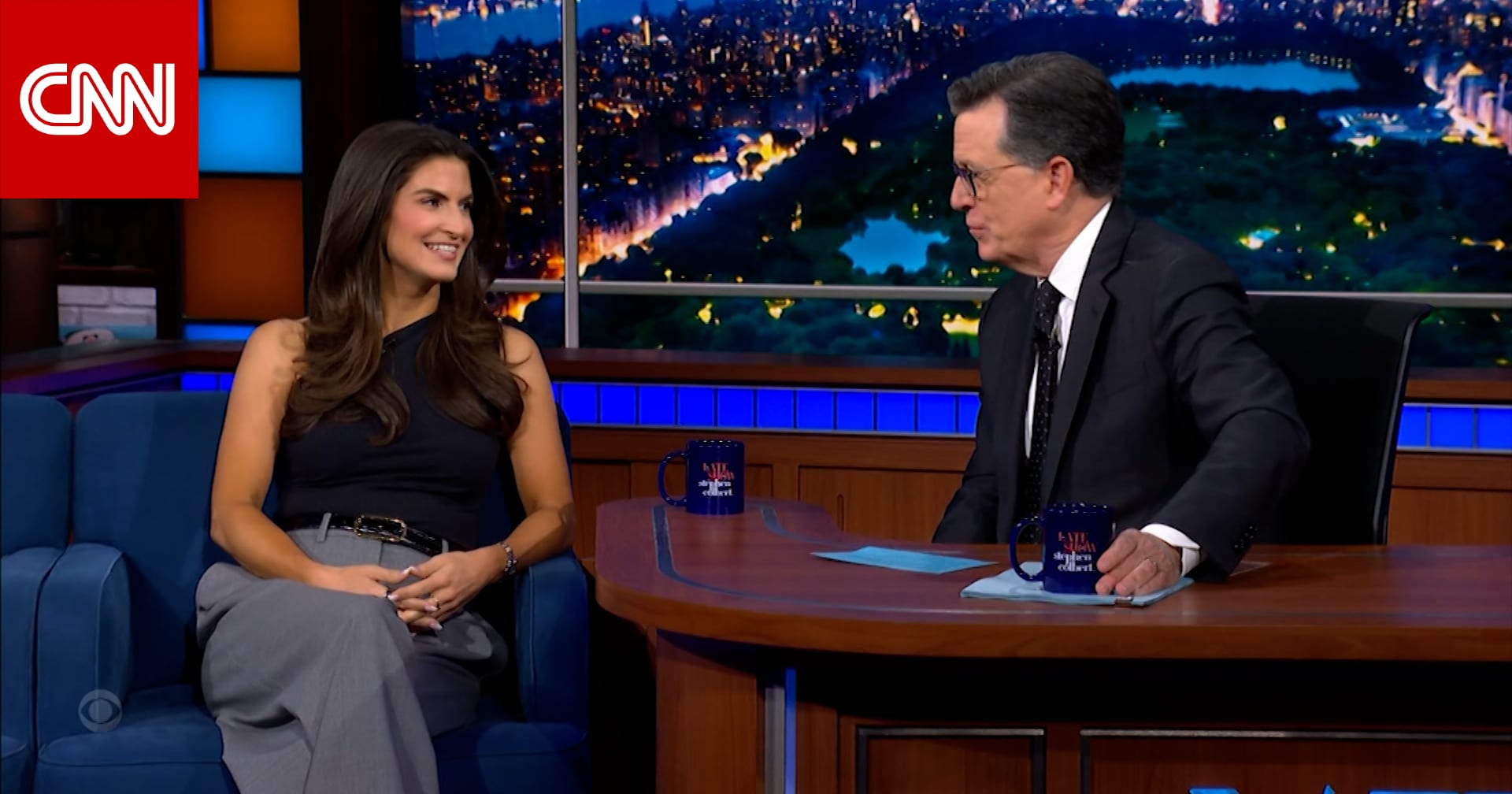 مراسلة CNN ترد على هجوم ترامب عليها بشأن "الابتسامة" عندما سألته عن ضحايا إبستين