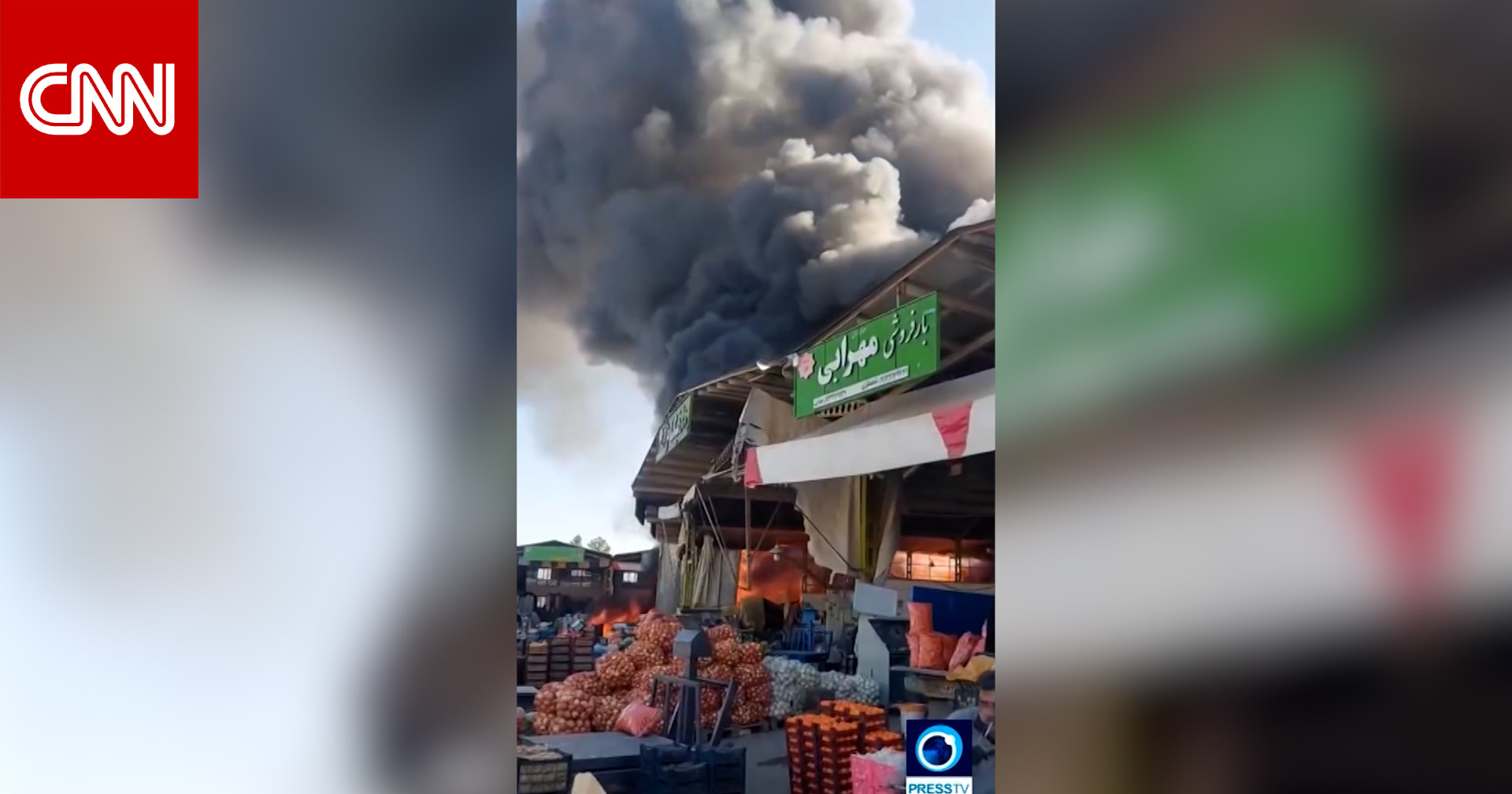 اللحظات الأولى بعد تحطم مروحية للجيش الإيراني في سوق بمدينة دورجه