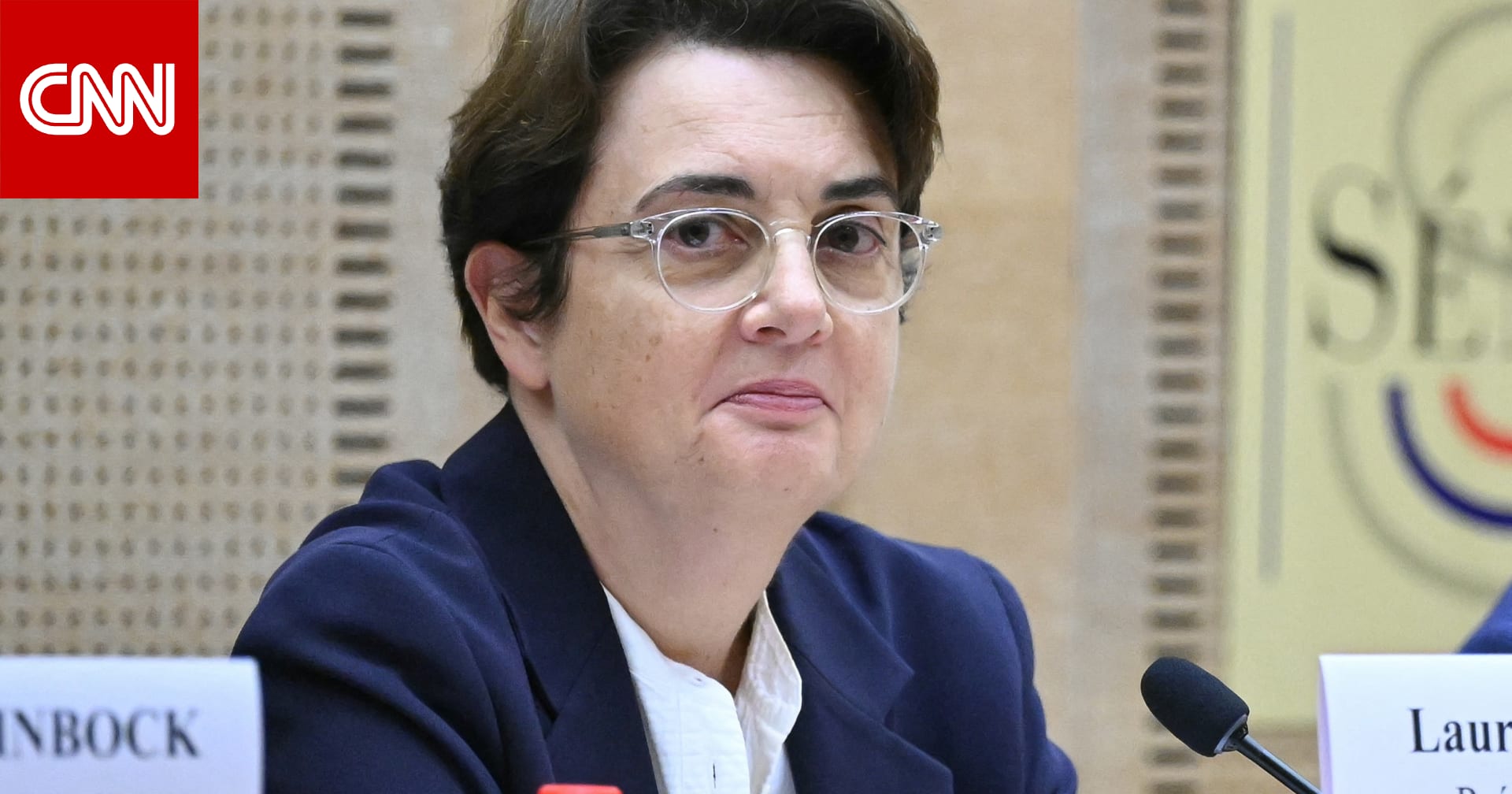 استقالت مديرة متحف اللوفر الشهير في باريس على خلفية سرقة جواهر التاج البريطاني التي بلغت قيمتها 88 مليون يورو (100 مليون دولار) العام الماضي، والتي وُصفت بأنها "سرقة القرن" 