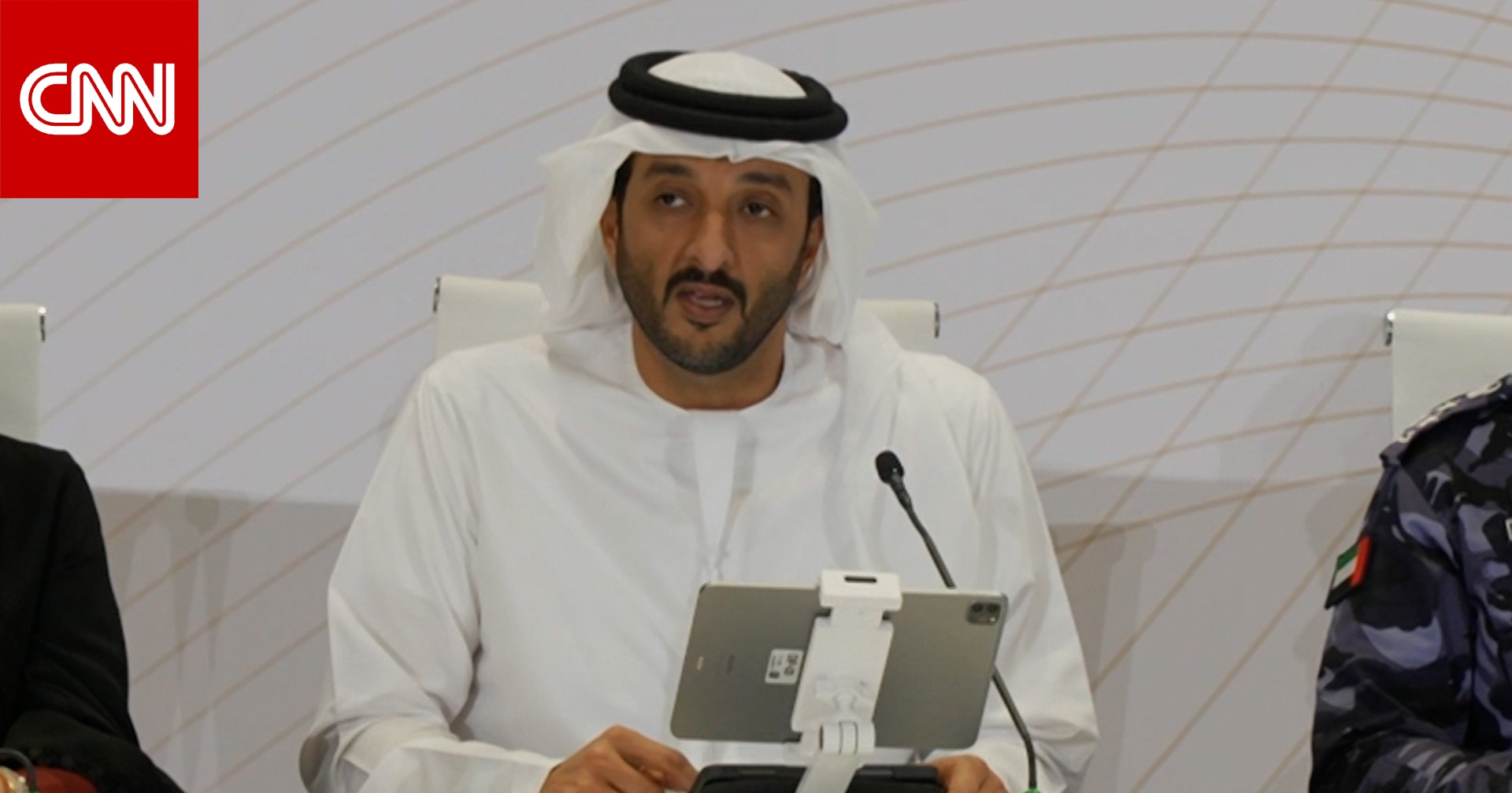 وزير الاقتصاد الإماراتي يطمئن السكان بشأن الأمن الغذائي.. شاهد ما قاله