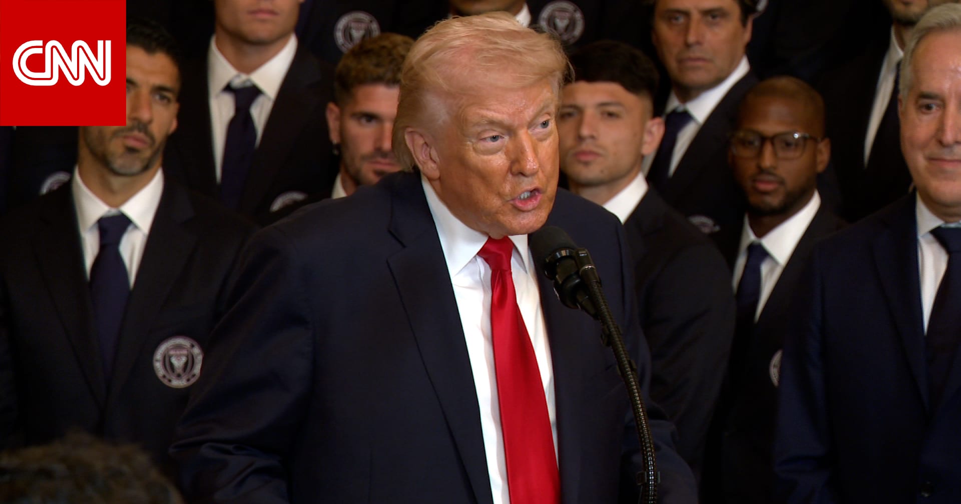 ترامب: إيران خسرت أسطولها البحري ومضادات الطائرات.. وأرادوا صفقة لكنهم "متأخرون قليلاً"