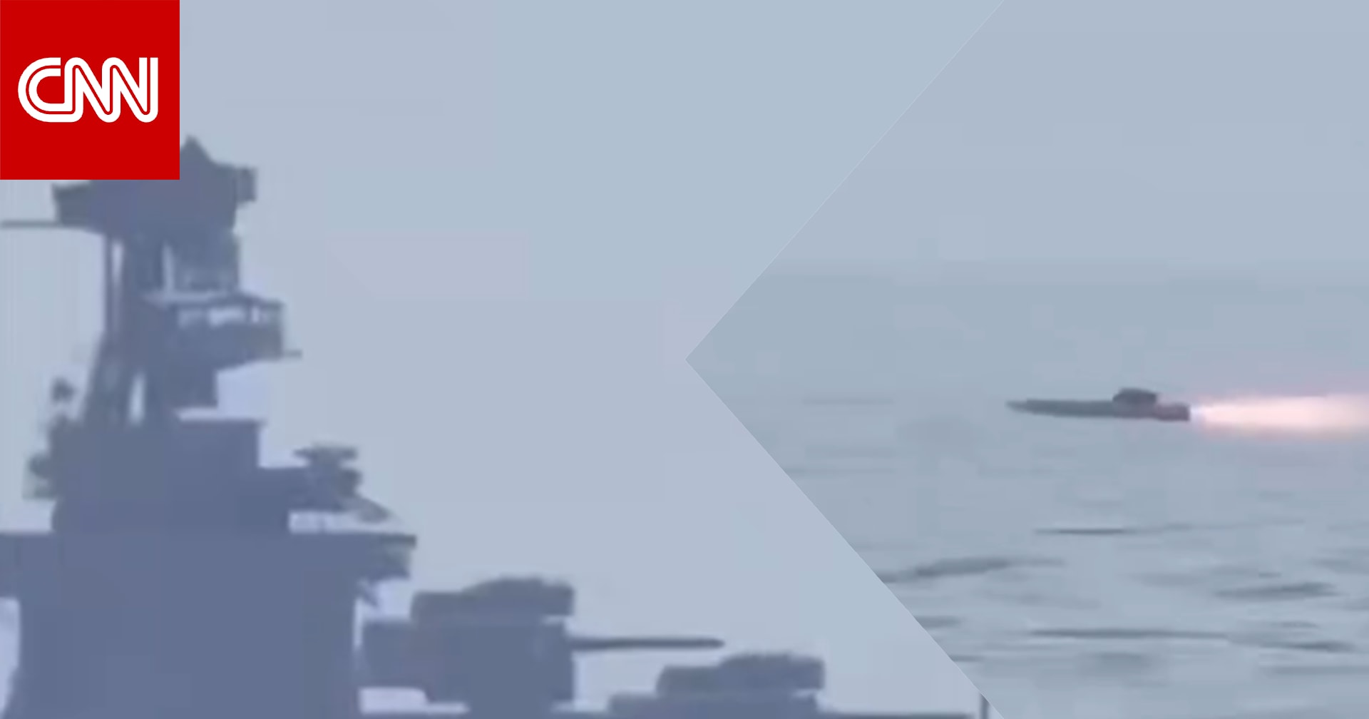 ما صحة فيديو "إصابة صاروخ إيراني مُجنّح لبارجة حربية"؟