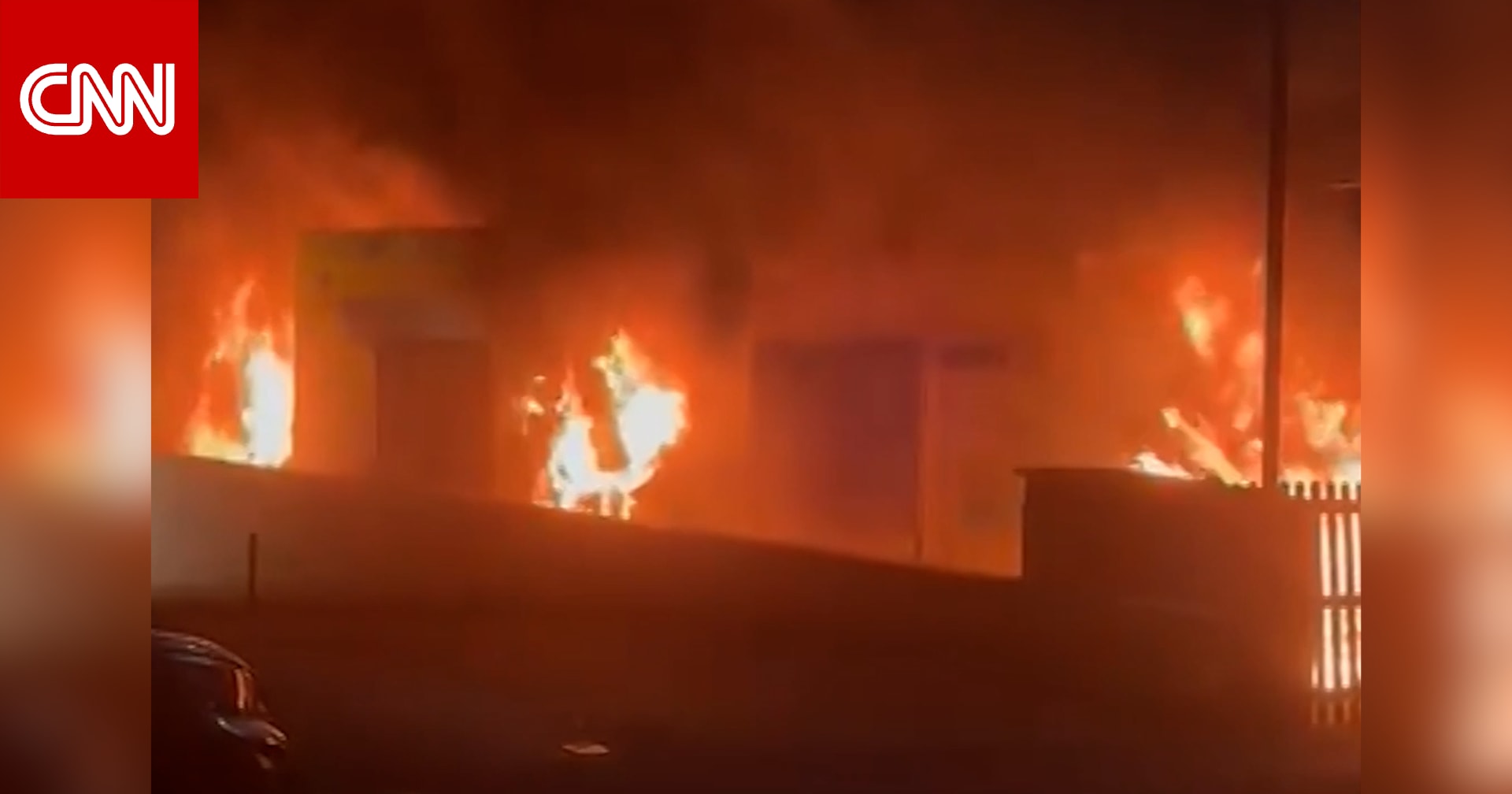 شاهد.. إحراق سيارات إسعاف في لندن بهجوم يبدو أنه معادٍ للسامية