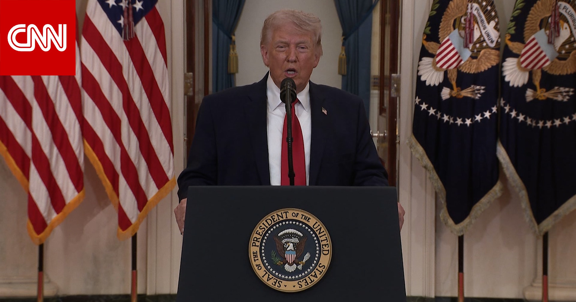 ترامب: سنضرب إيران بقوة خلال الأسابيع المقبلة.. ونعيدها إلى العصر الحجري