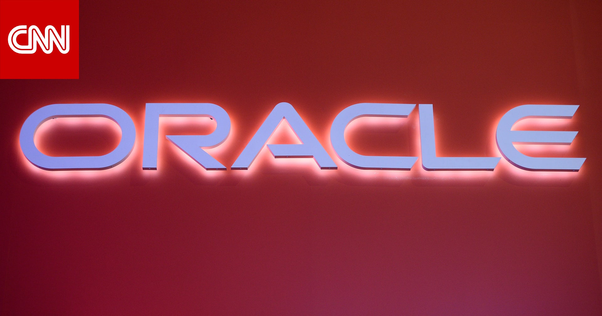 سقوط حطام نتيجة اعتراض جوي على مكتب "أوراكل" في دبي